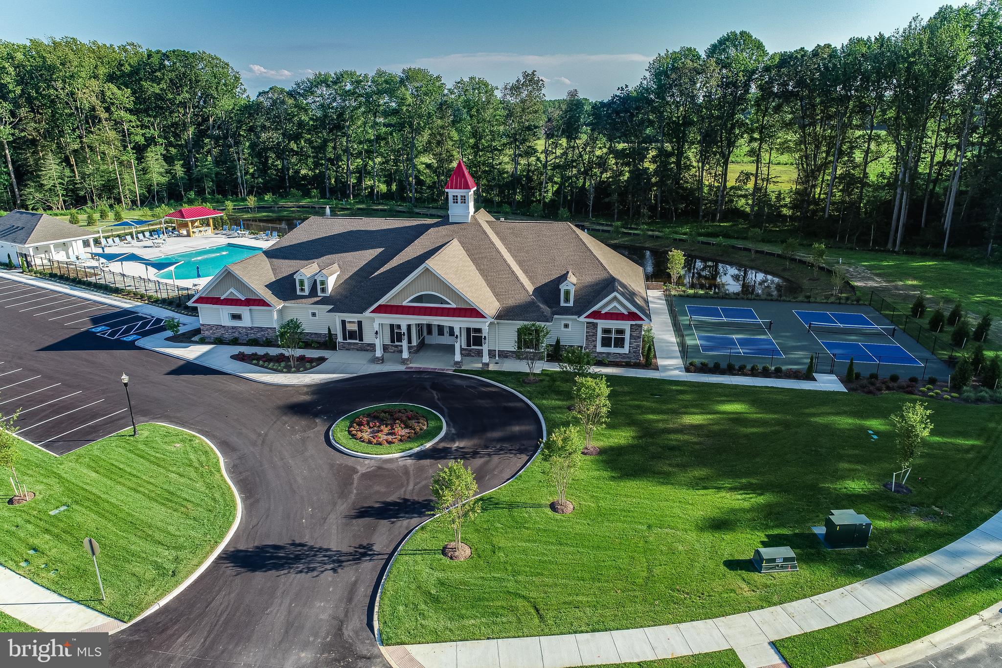 FOUR SEASONS AT BELLE TERRE - Residential