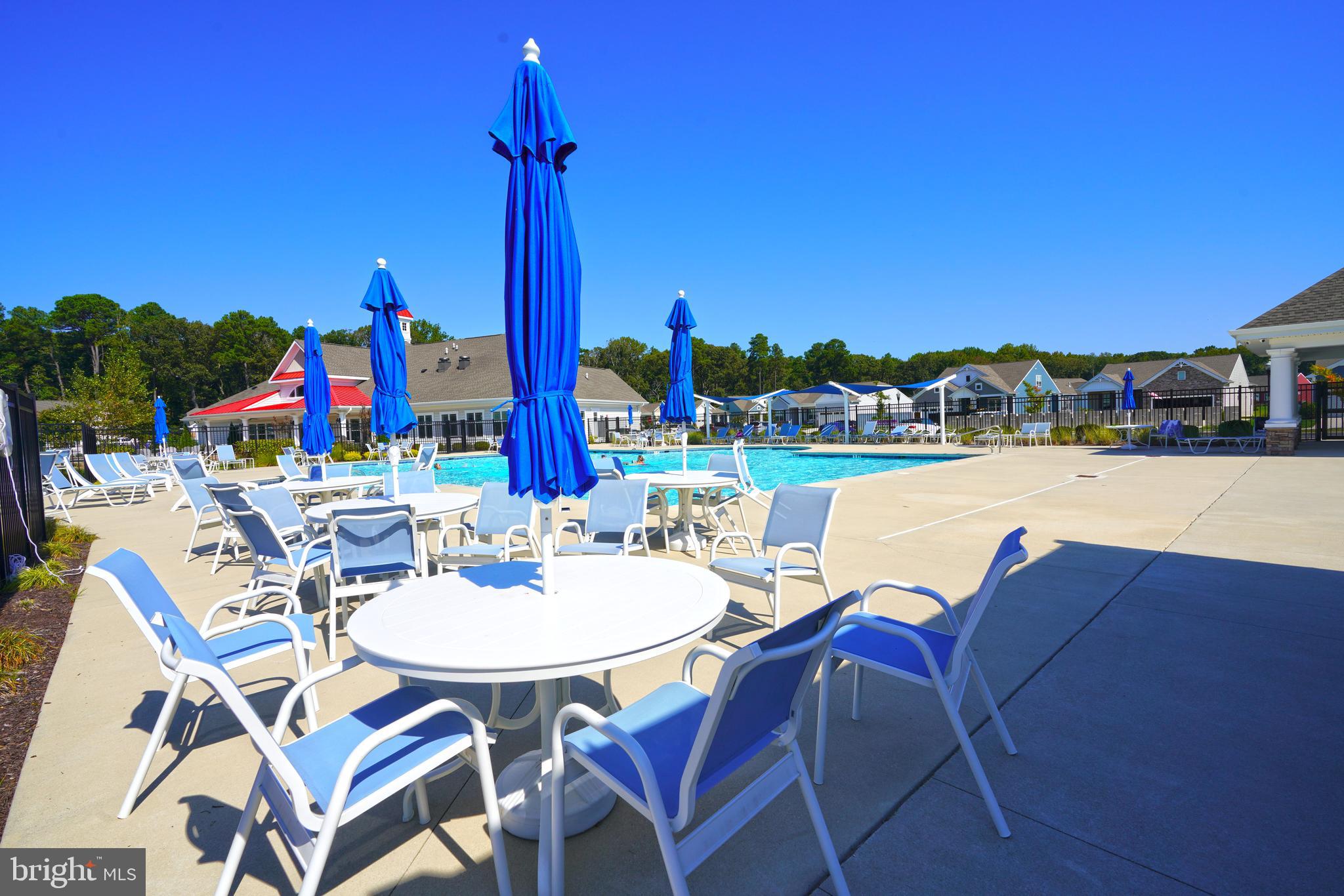 FOUR SEASONS AT BELLE TERRE - Residential