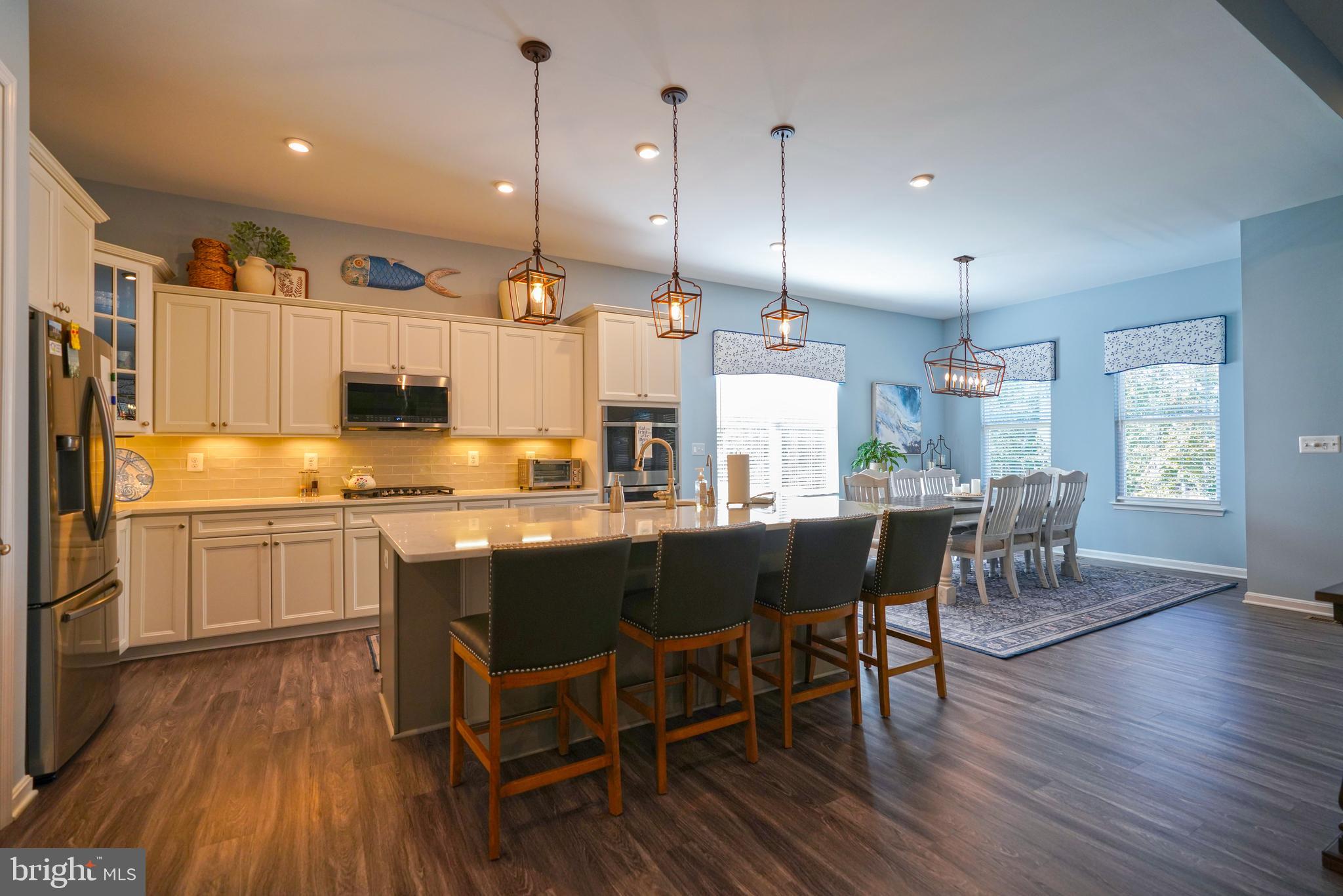 FOUR SEASONS AT BELLE TERRE - Residential