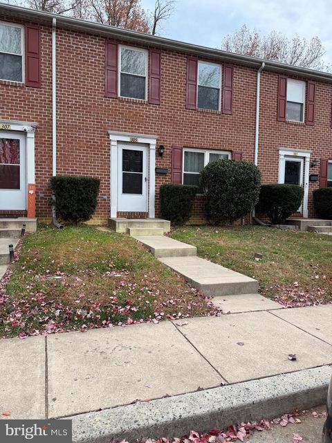 Townhouse For Sale - 305 Center Deen Avenue<br/> ABERDEEN, MD 21001