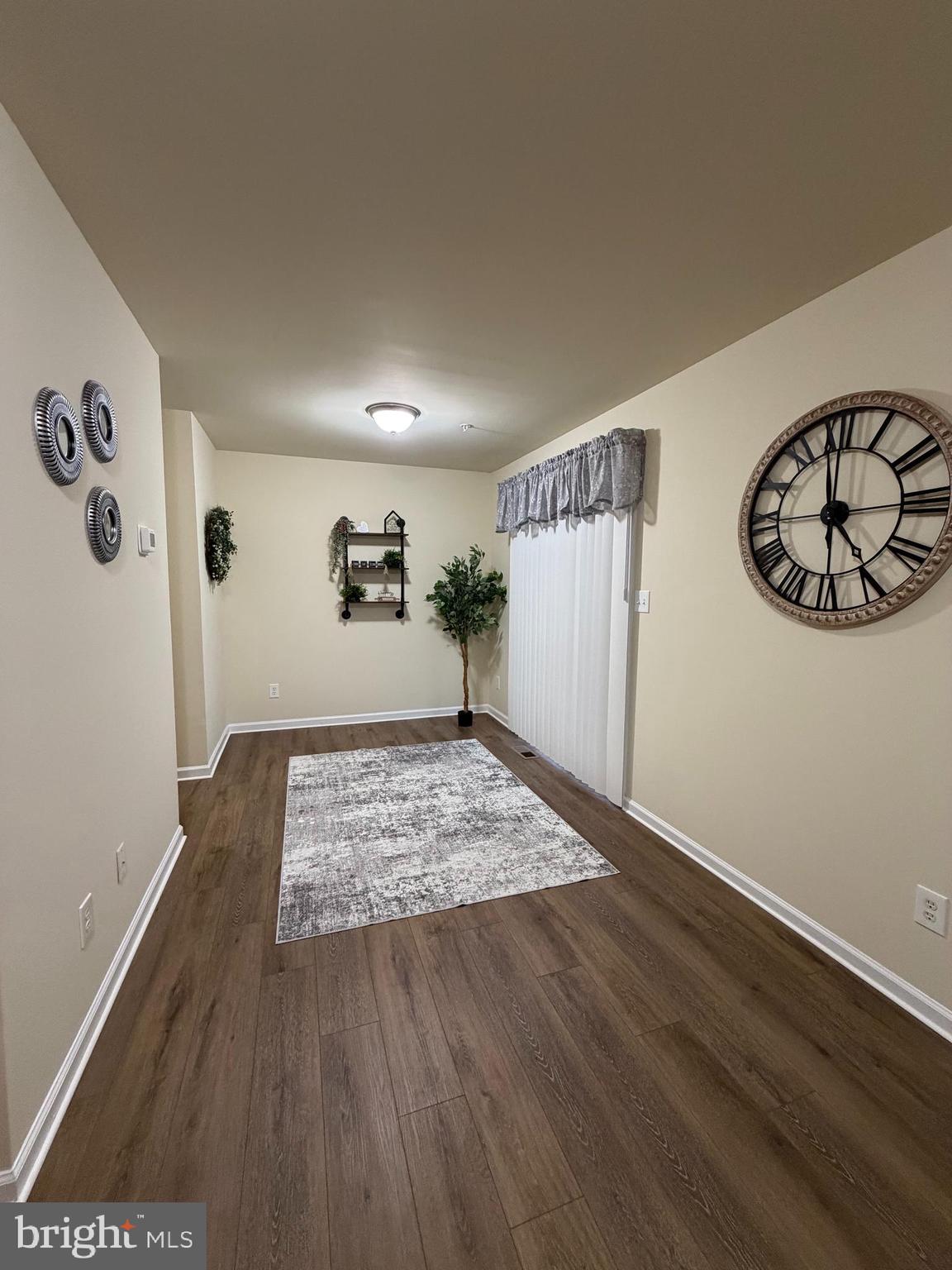 305 CENTER DEEN AVENUE