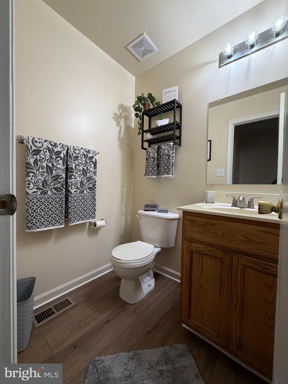 305 CENTER DEEN AVENUE