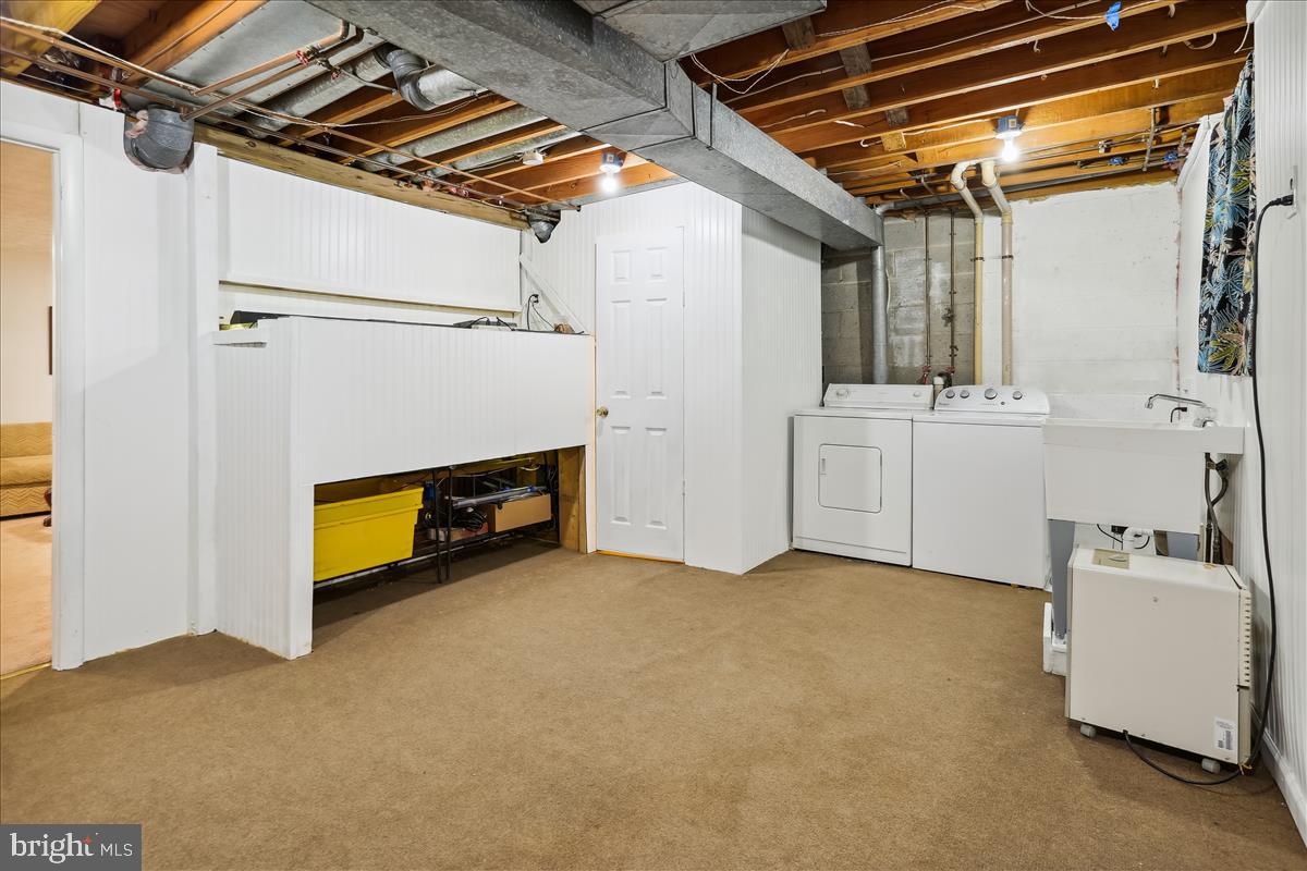 CHESTNUT WOODS - Residential