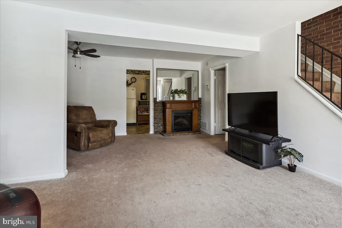 CHESTNUT WOODS - Residential