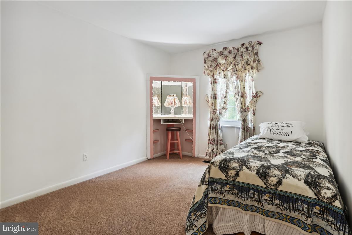 CHESTNUT WOODS - Residential