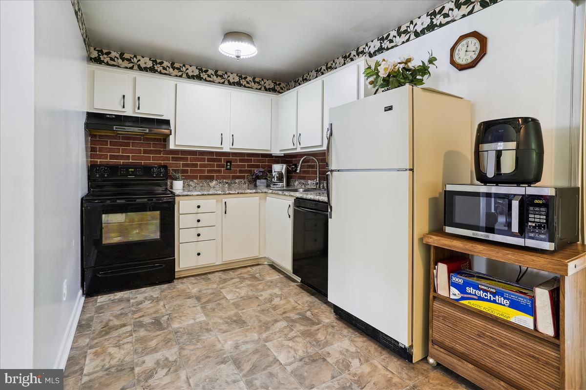 CHESTNUT WOODS - Residential