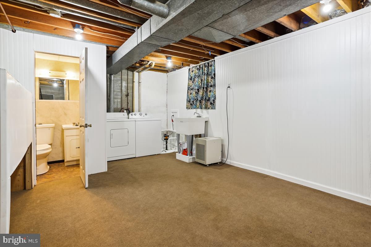 CHESTNUT WOODS - Residential