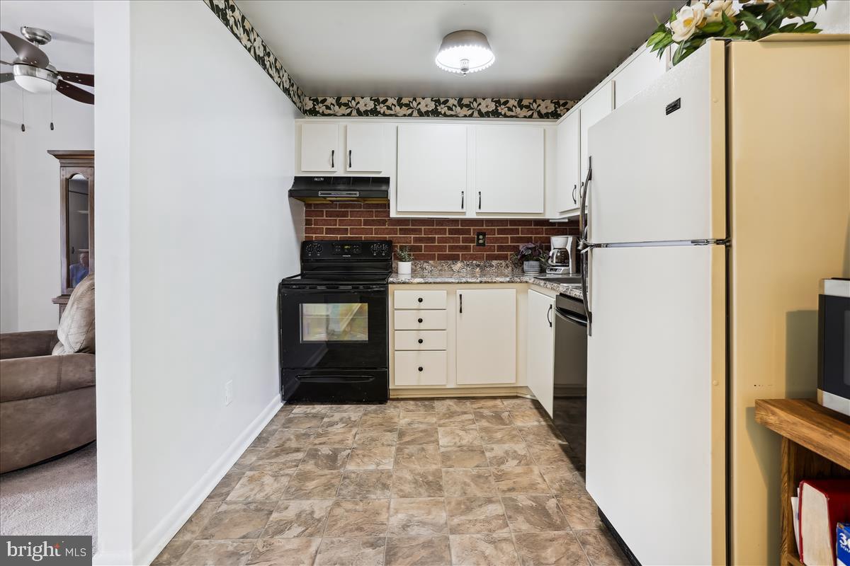 CHESTNUT WOODS - Residential