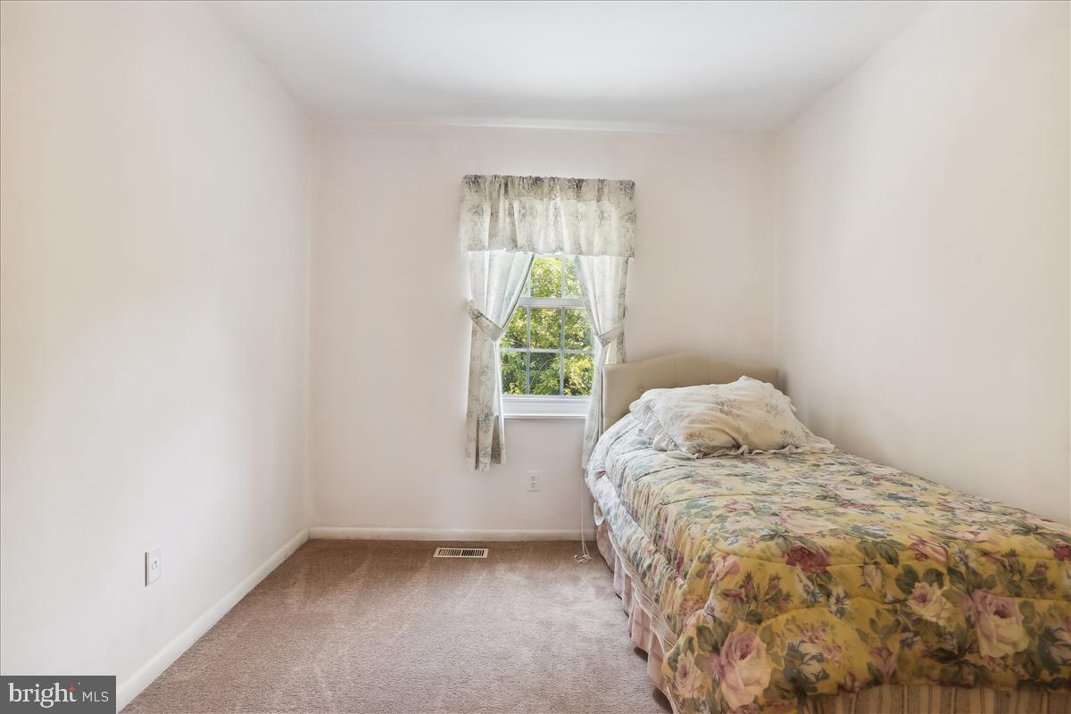 CHESTNUT WOODS - Residential