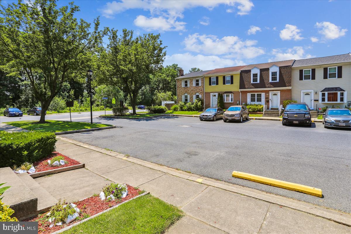 CHESTNUT WOODS - Residential