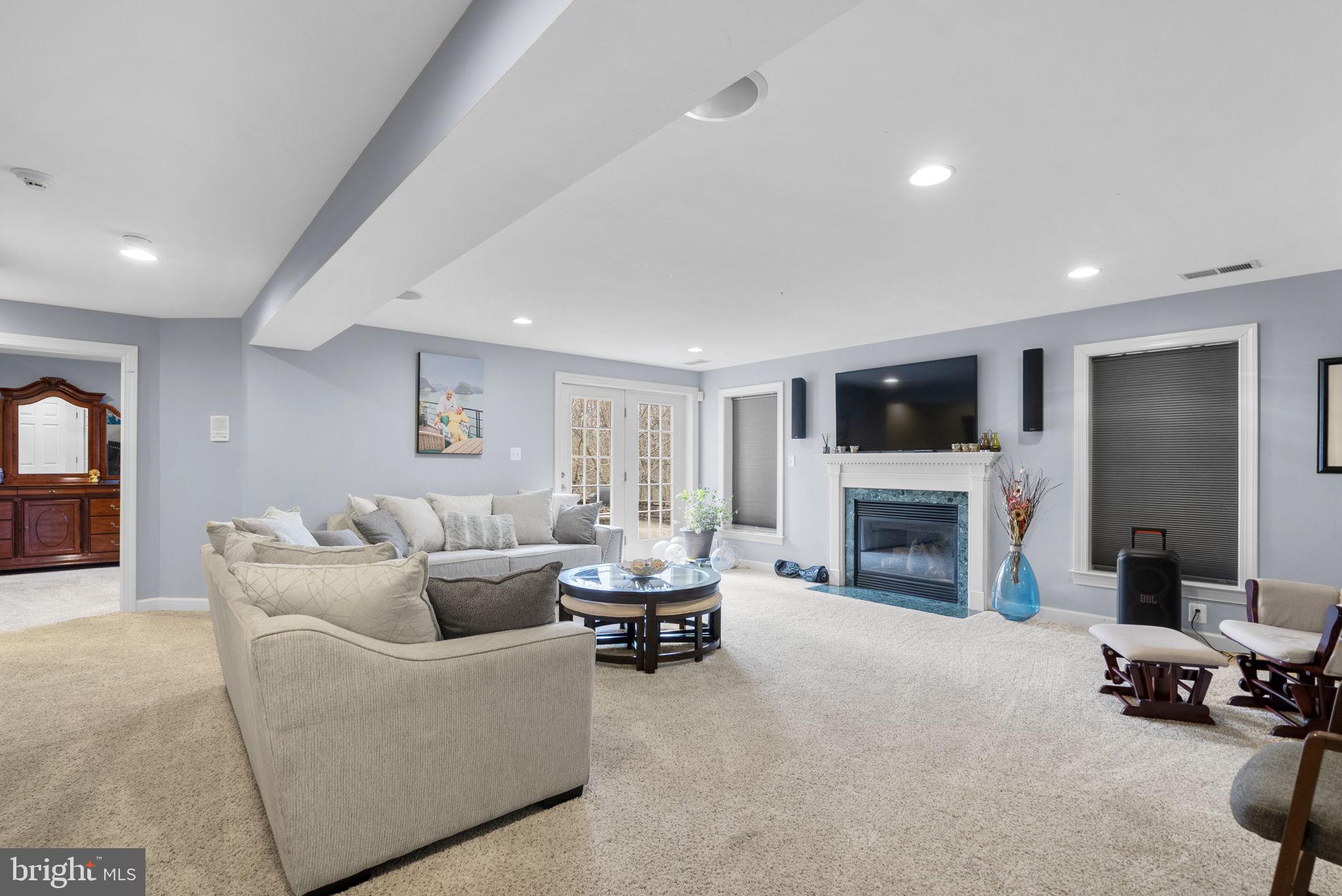 VILLAGES OF URBANA - Residential