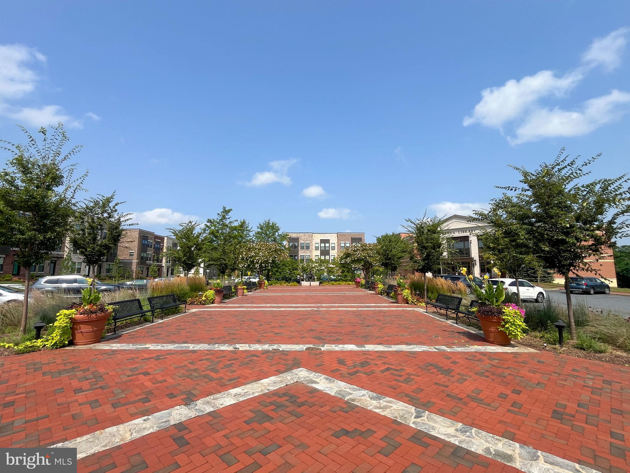 VILLAGES OF URBANA - Residential