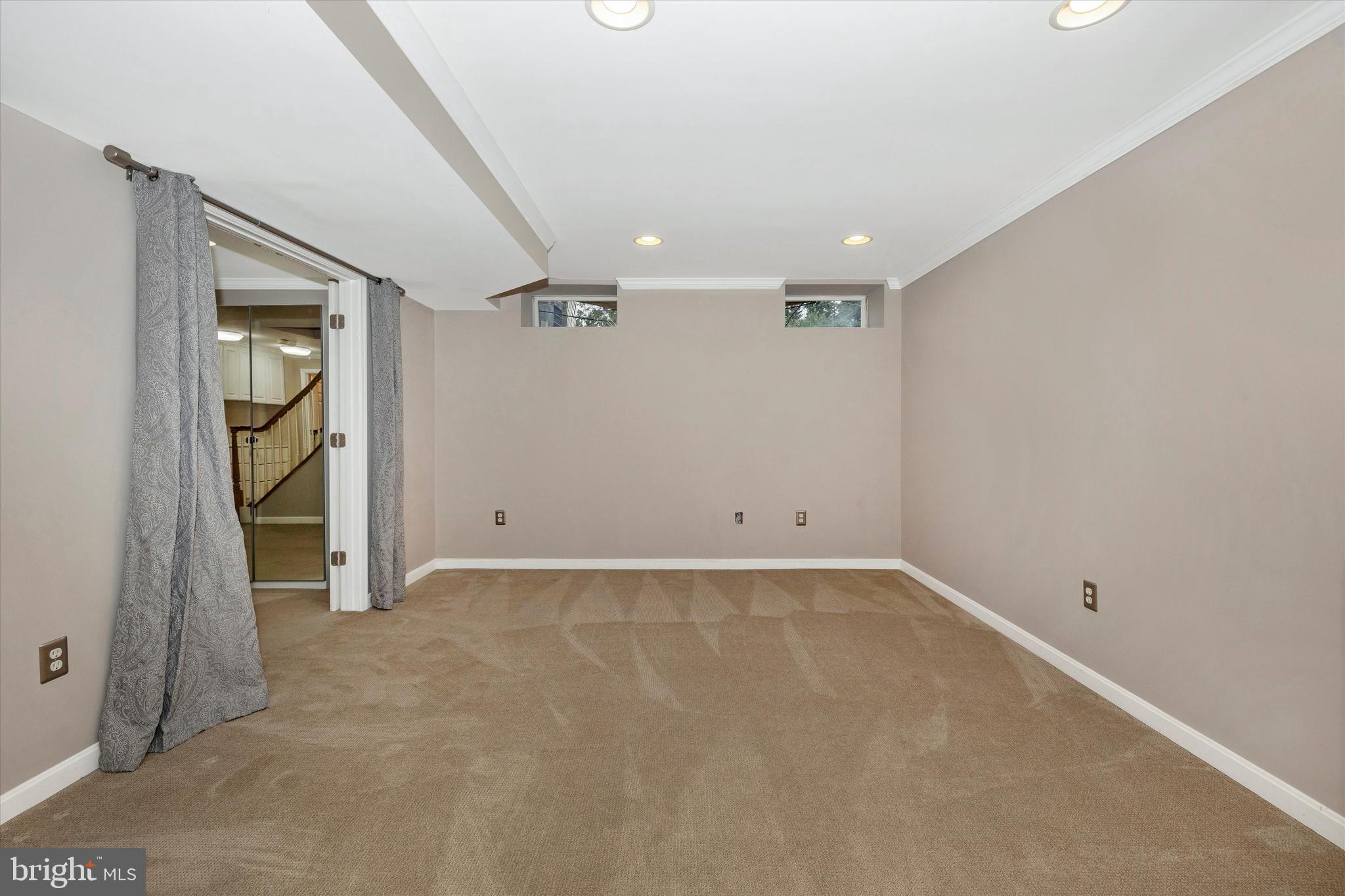 CYPRESS RUN - Residential