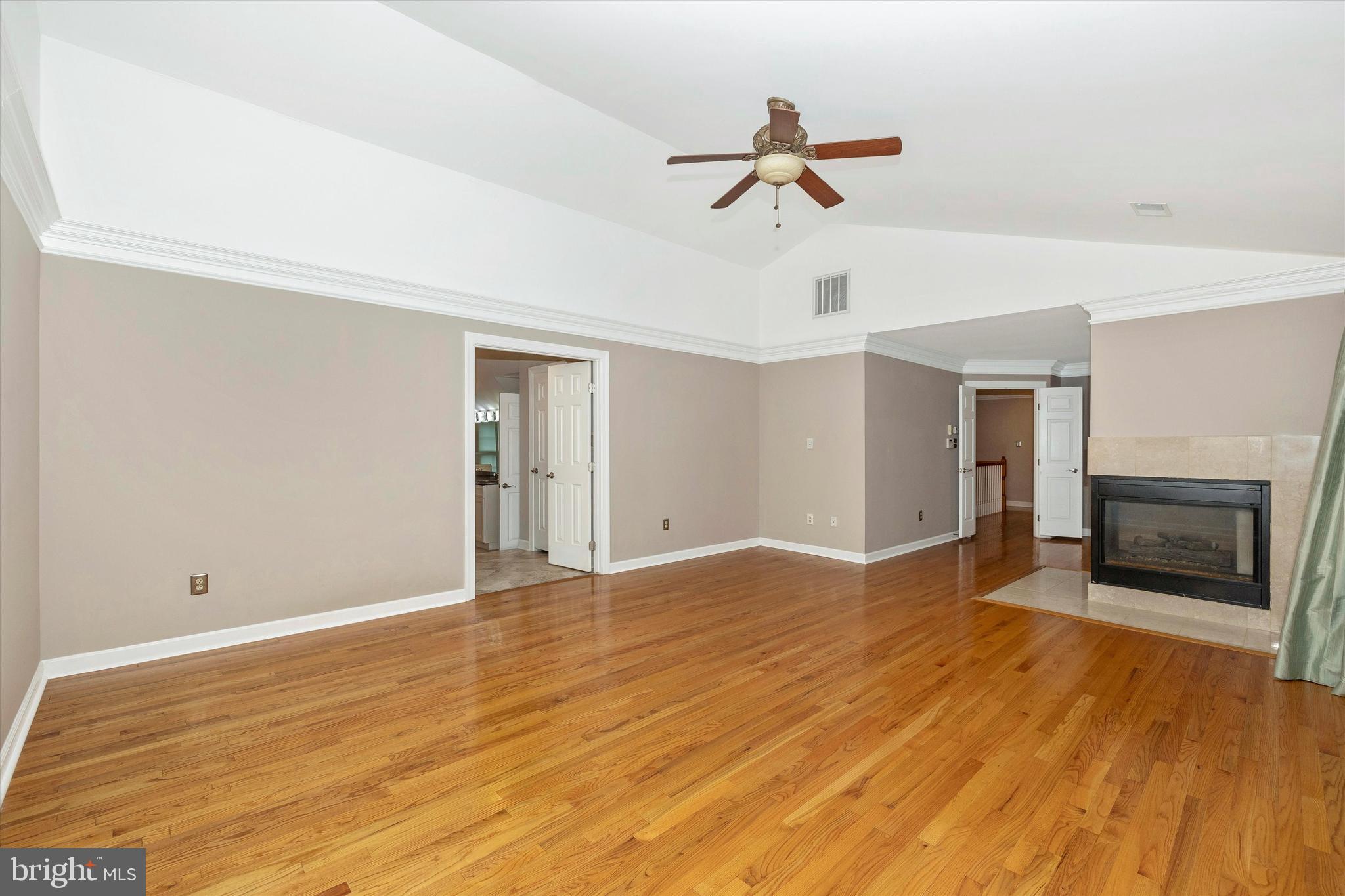 CYPRESS RUN - Residential