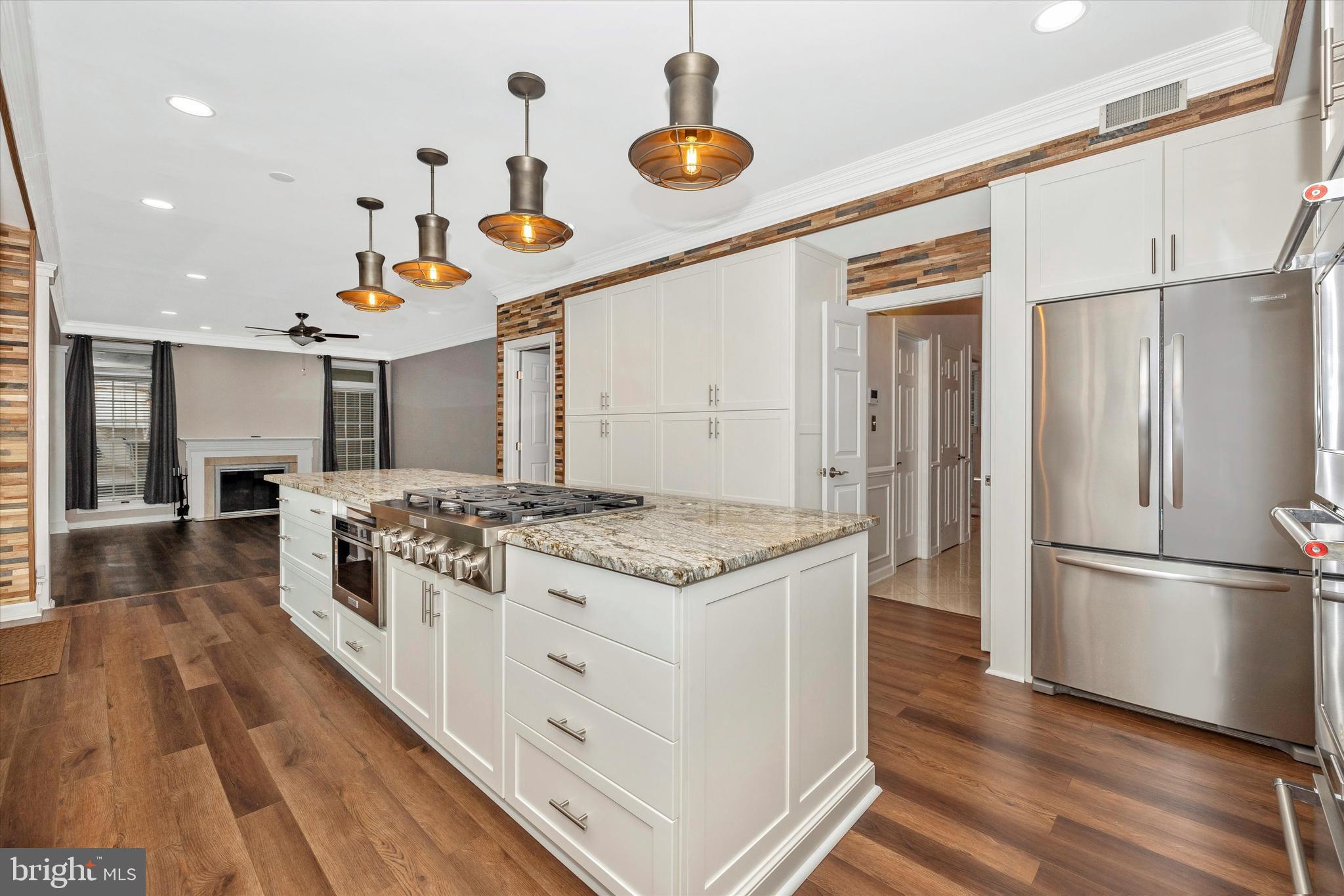 CYPRESS RUN - Residential