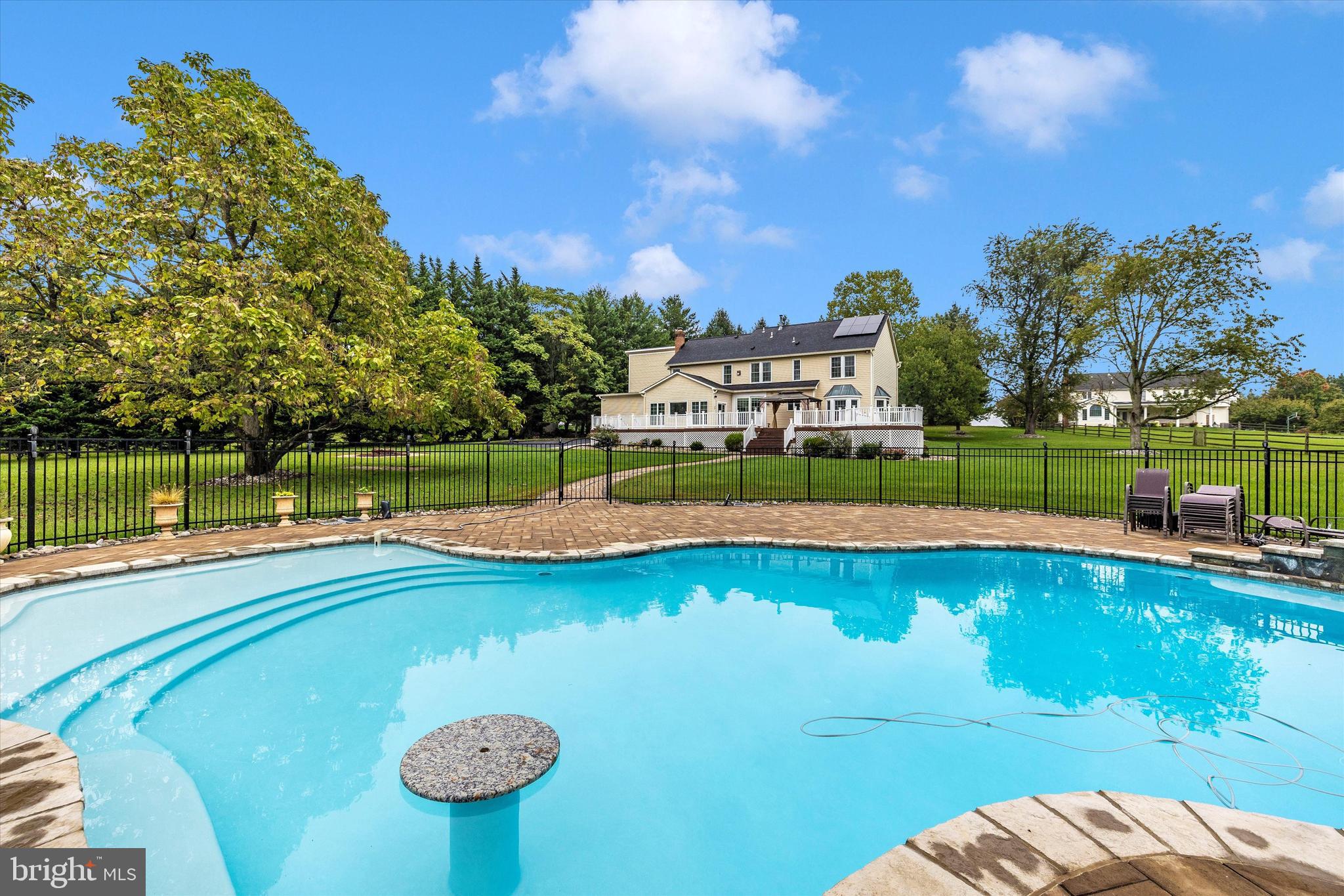 CYPRESS RUN - Residential