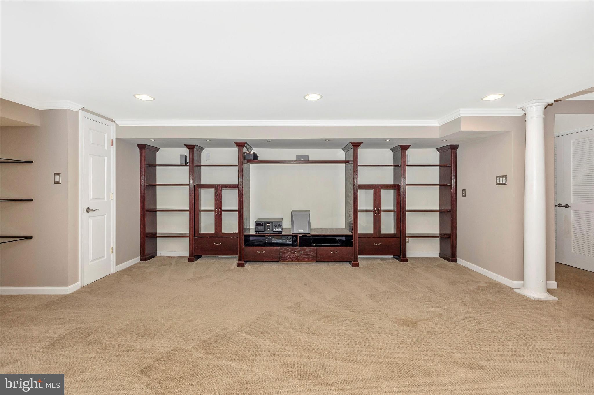 CYPRESS RUN - Residential