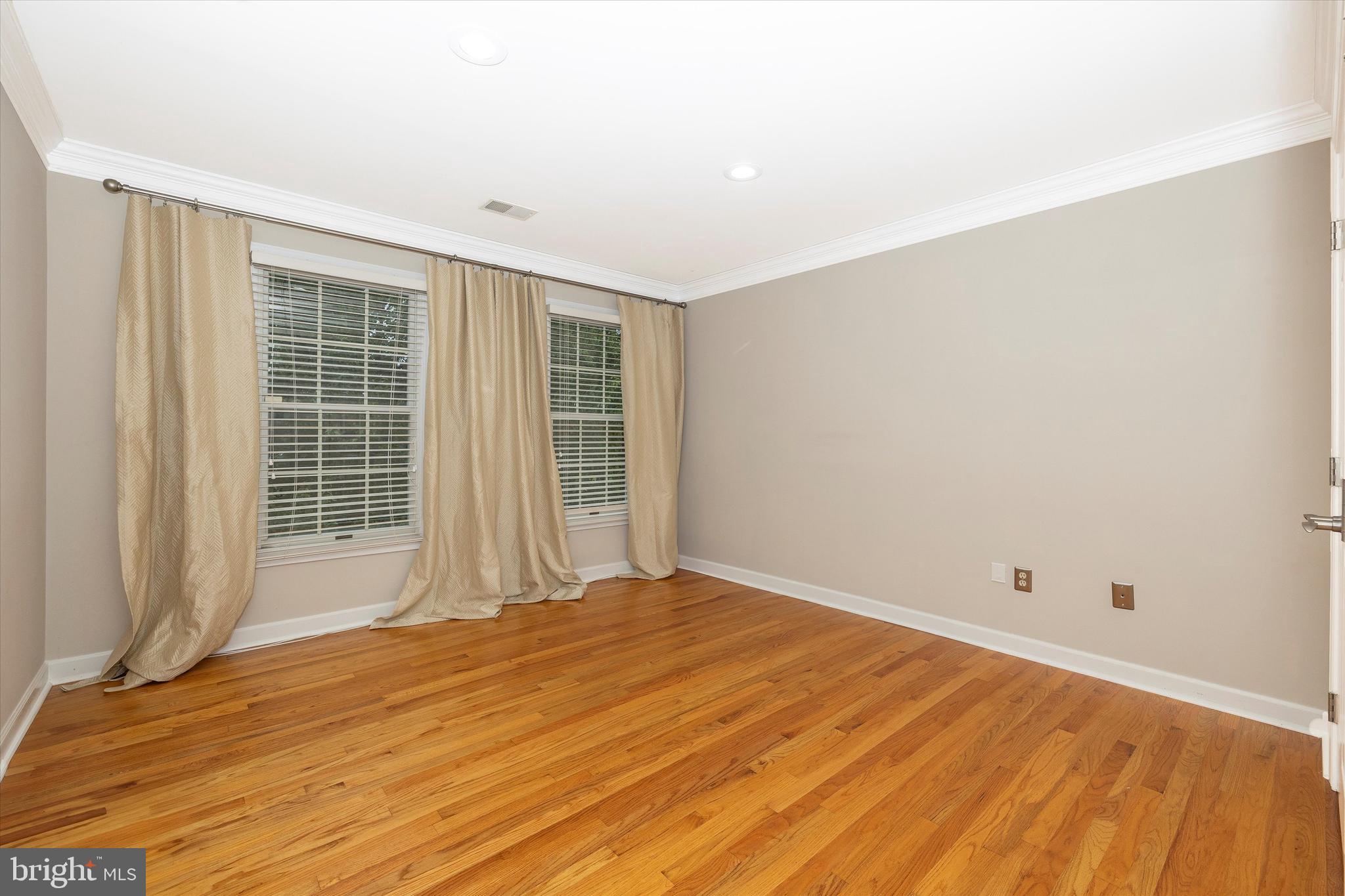 CYPRESS RUN - Residential