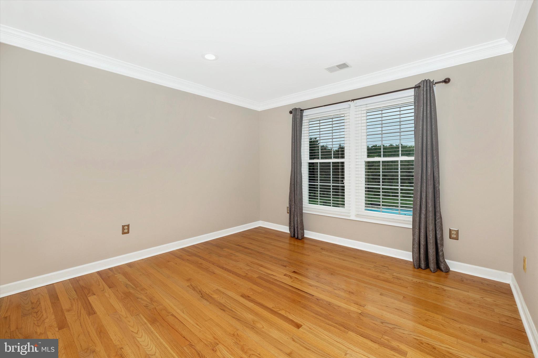 CYPRESS RUN - Residential