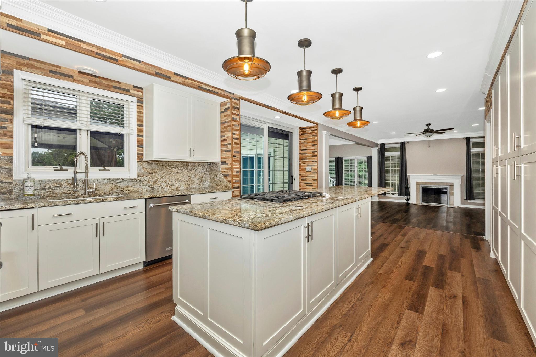 CYPRESS RUN - Residential