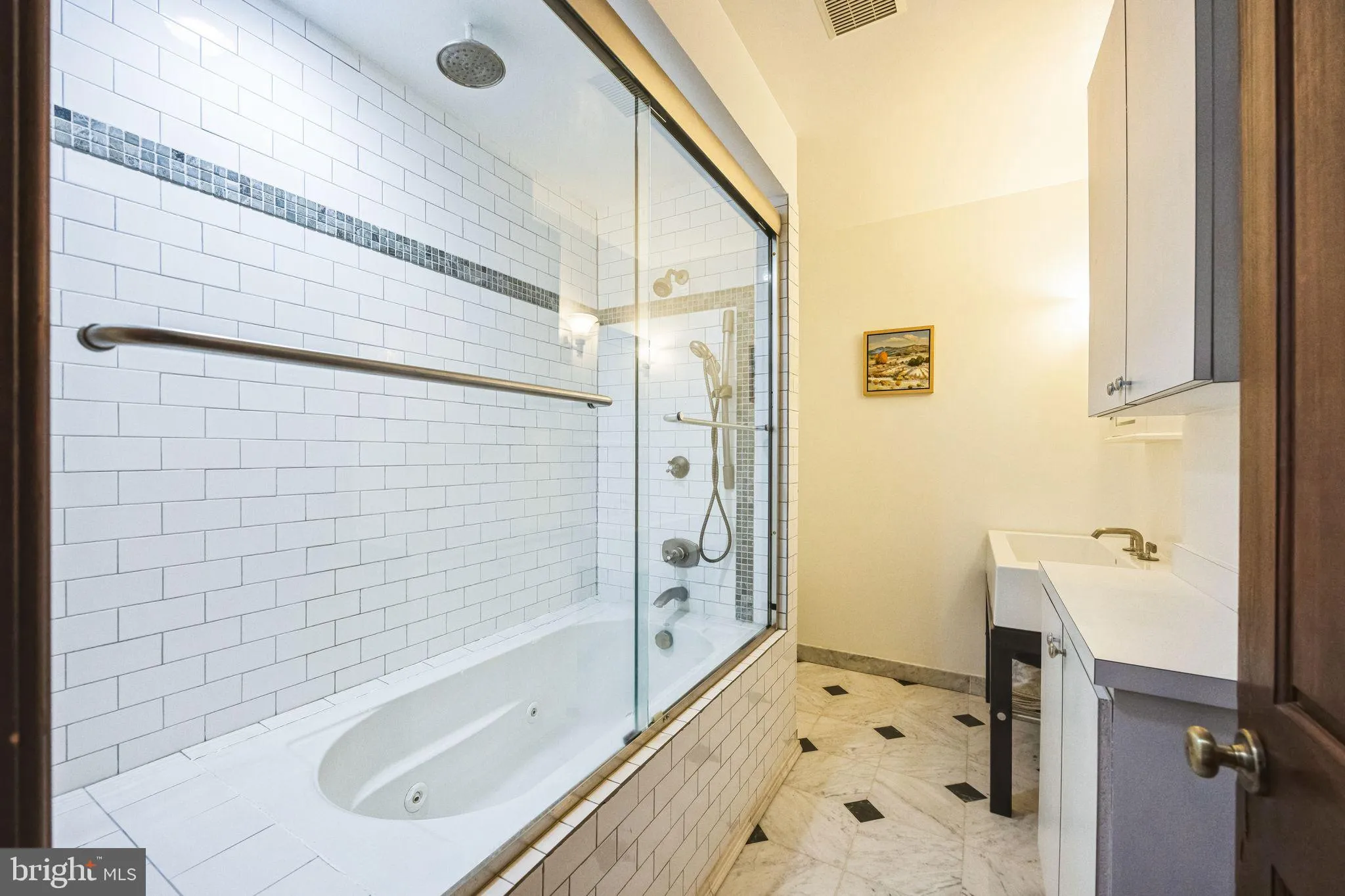 Philadelphia, Pennsylvania 19130, United States, 1 Bedroom Bedrooms, ,1 BathroomBathrooms,Residential,Active,95124