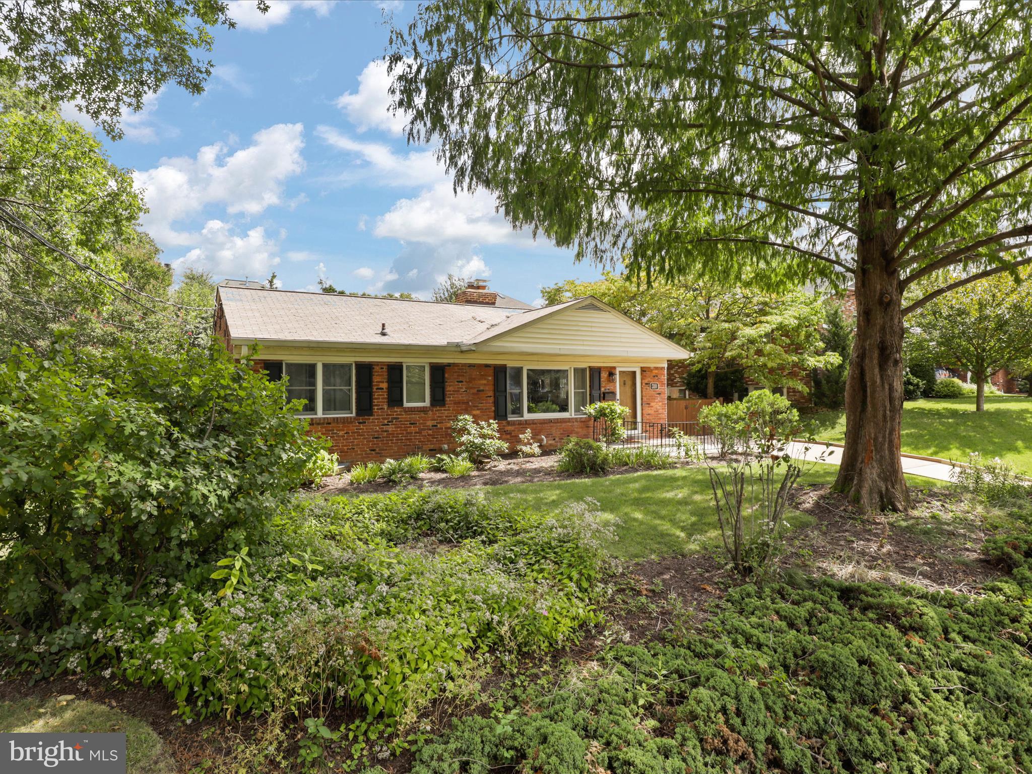 WHITEHAVEN - Residential Lease