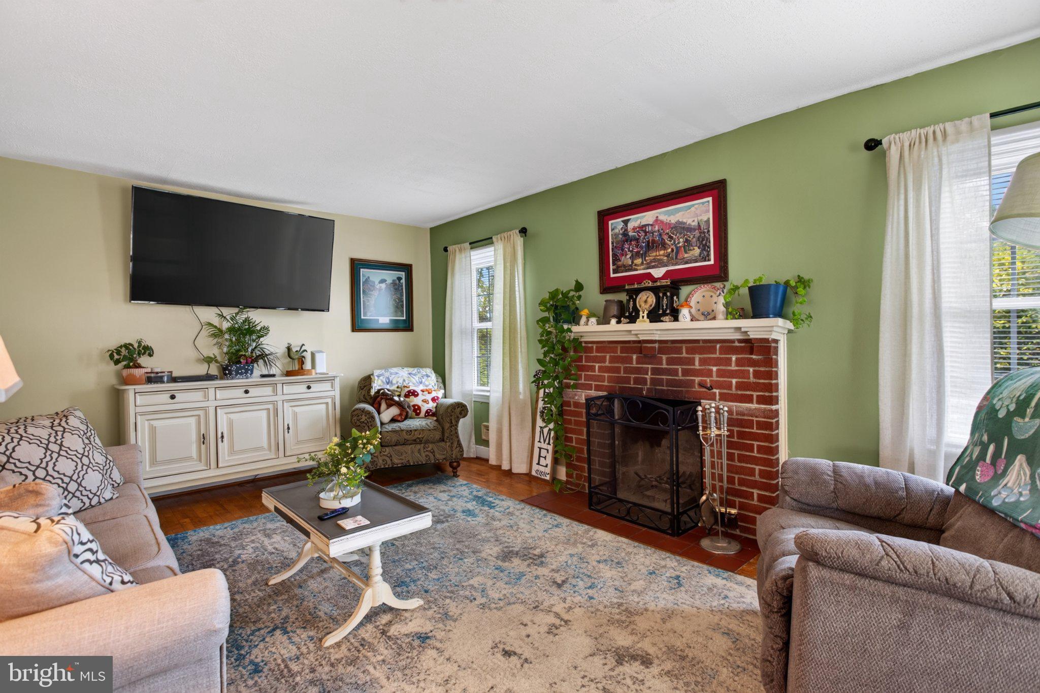 144 APPLE VALLEY ROAD