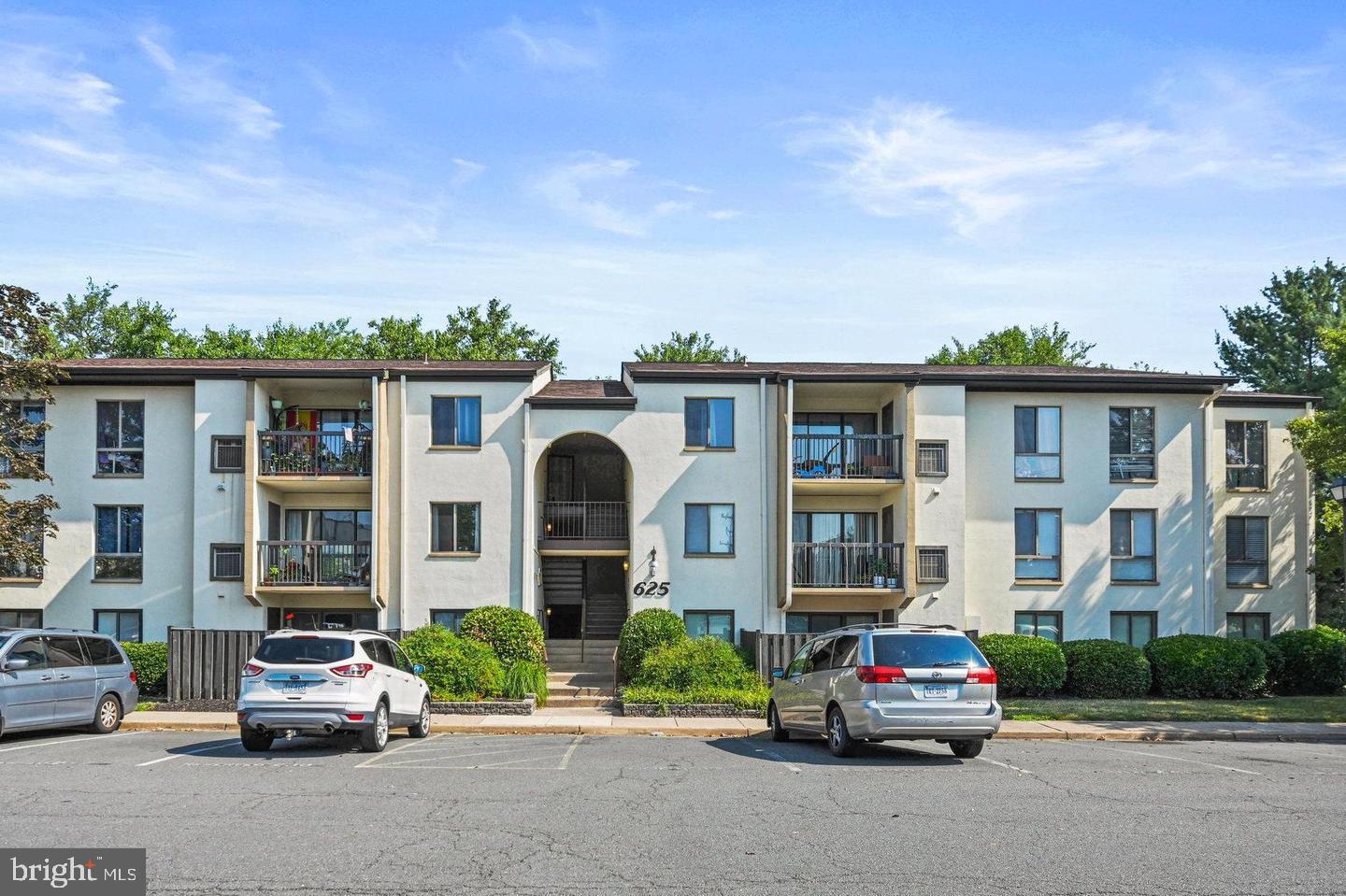 625 CENTER STREET T3
