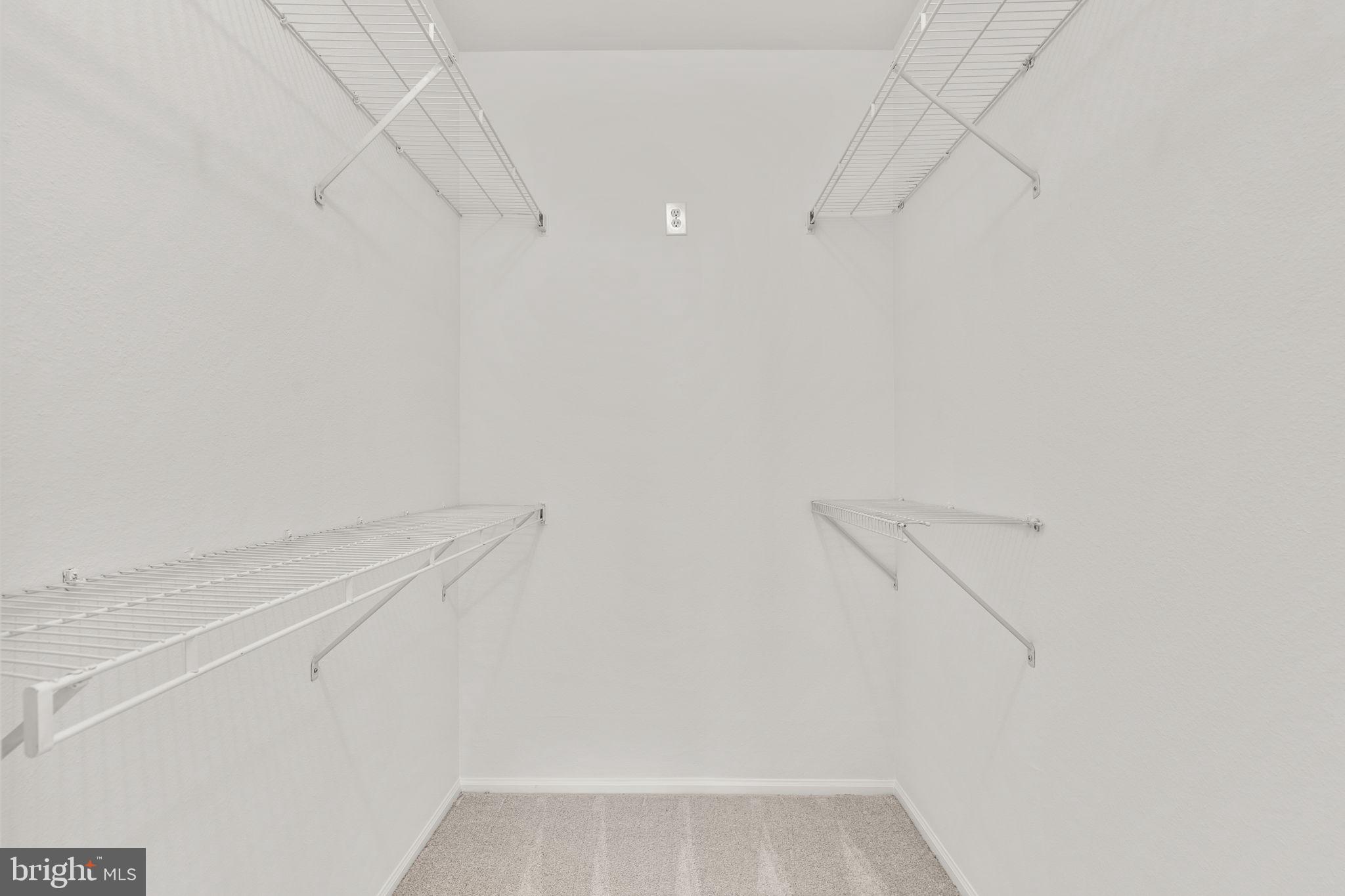 GATES OF MCLEAN - Residential