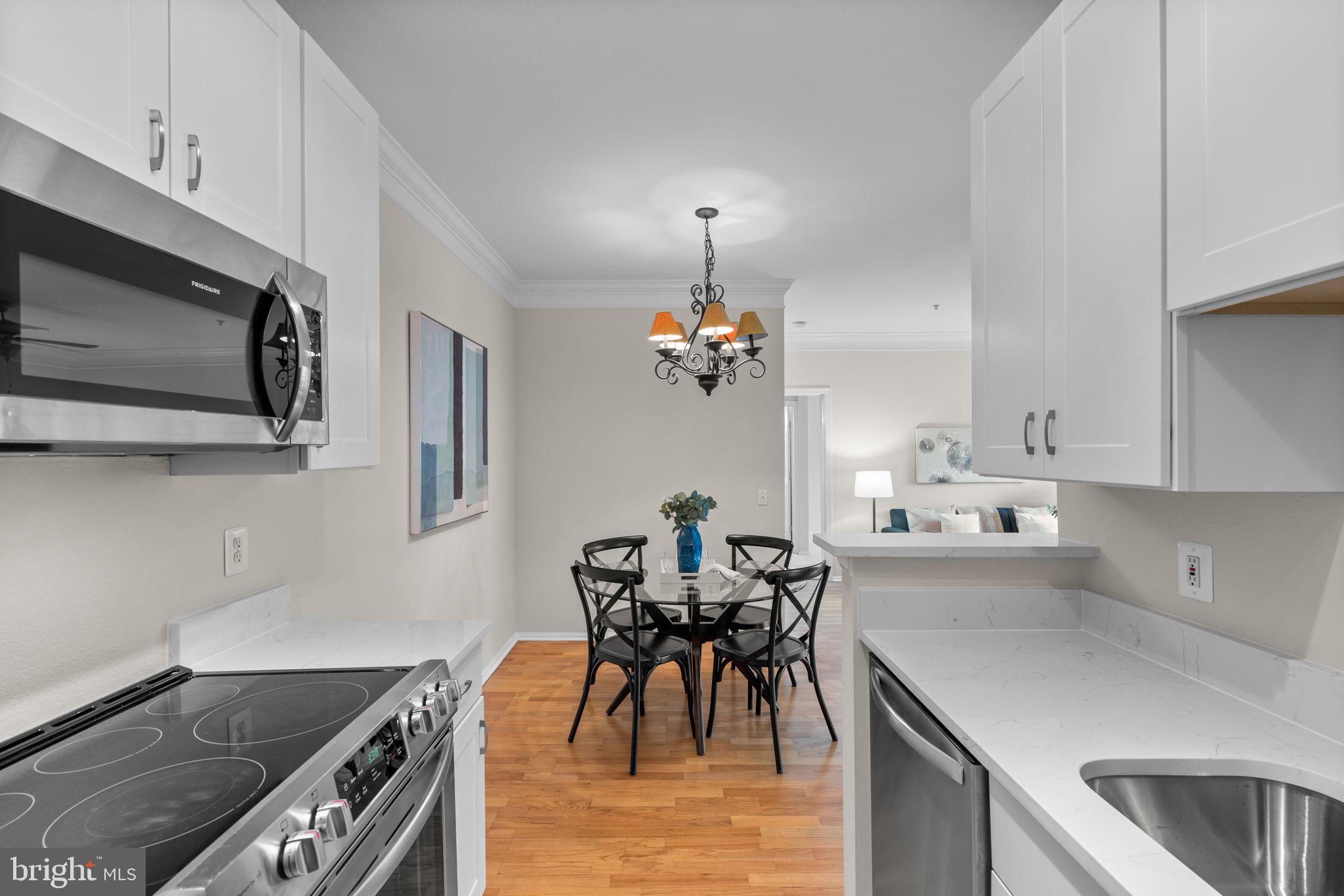 GATES OF MCLEAN - Residential