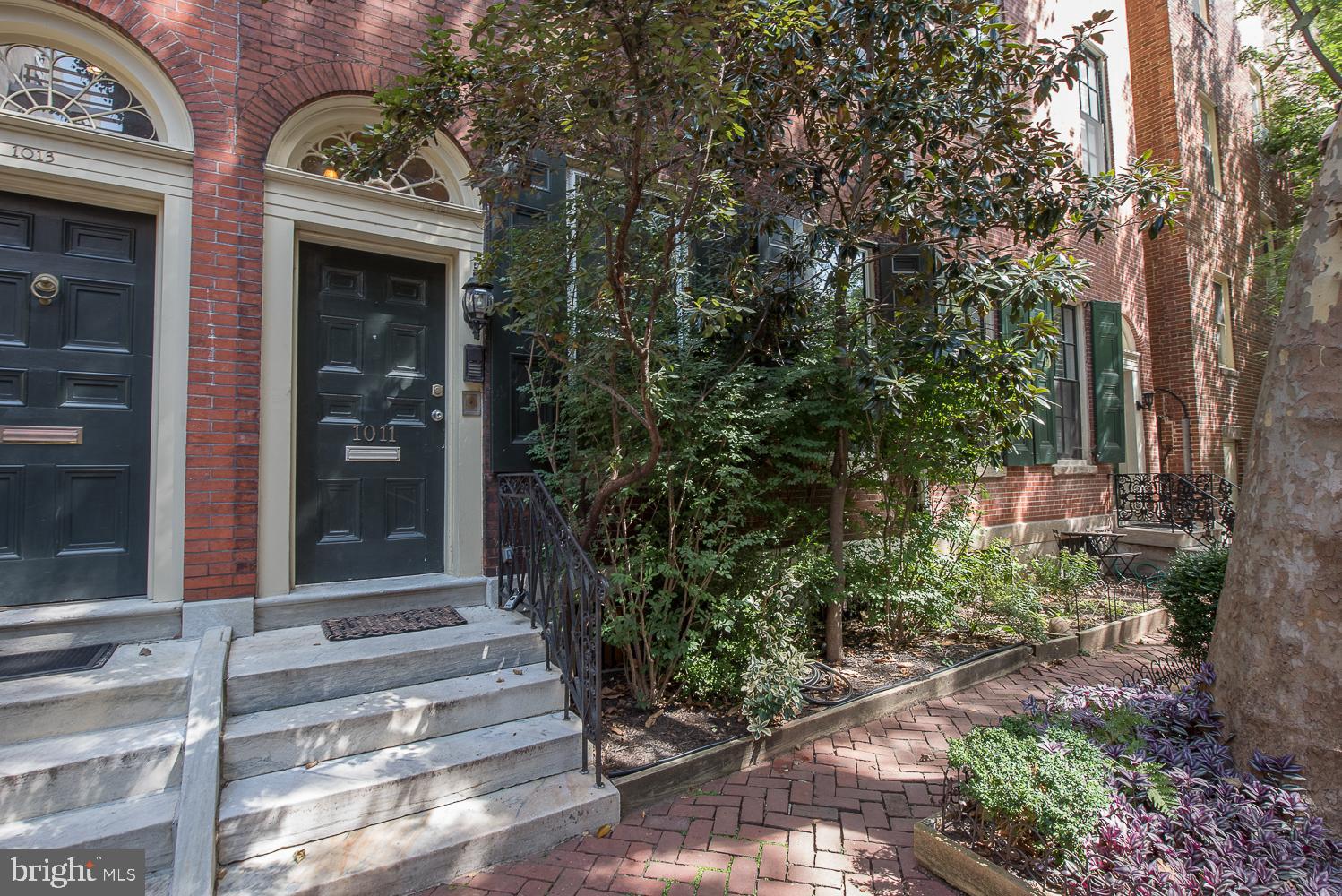 WASHINGTON SQ WEST - Residential