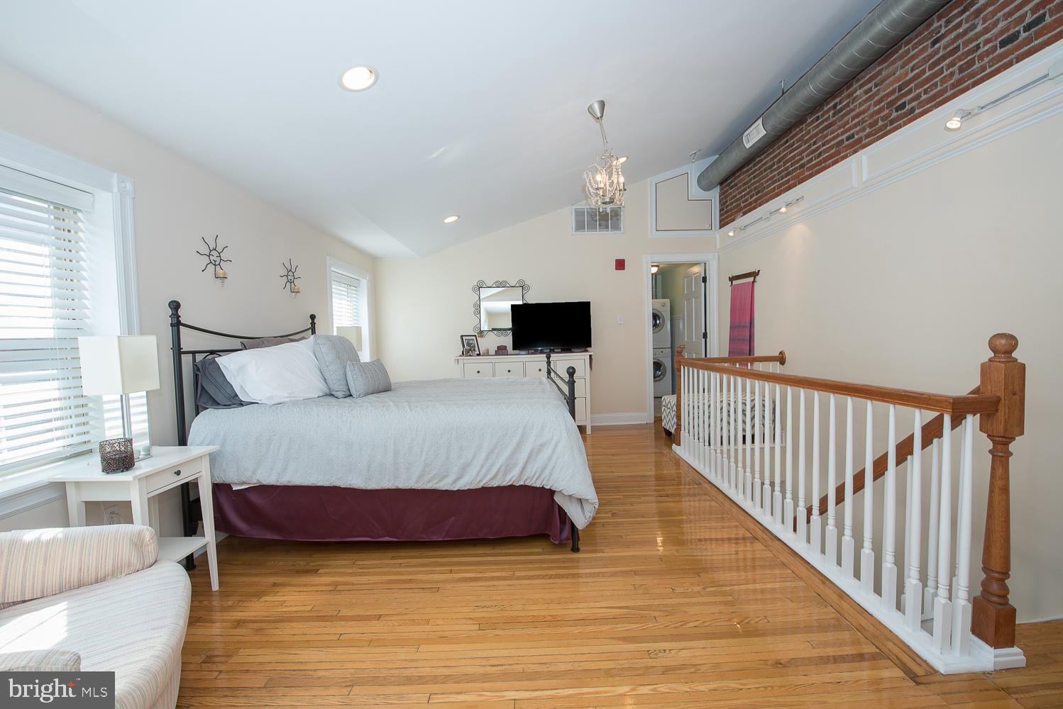 WASHINGTON SQ WEST - Residential