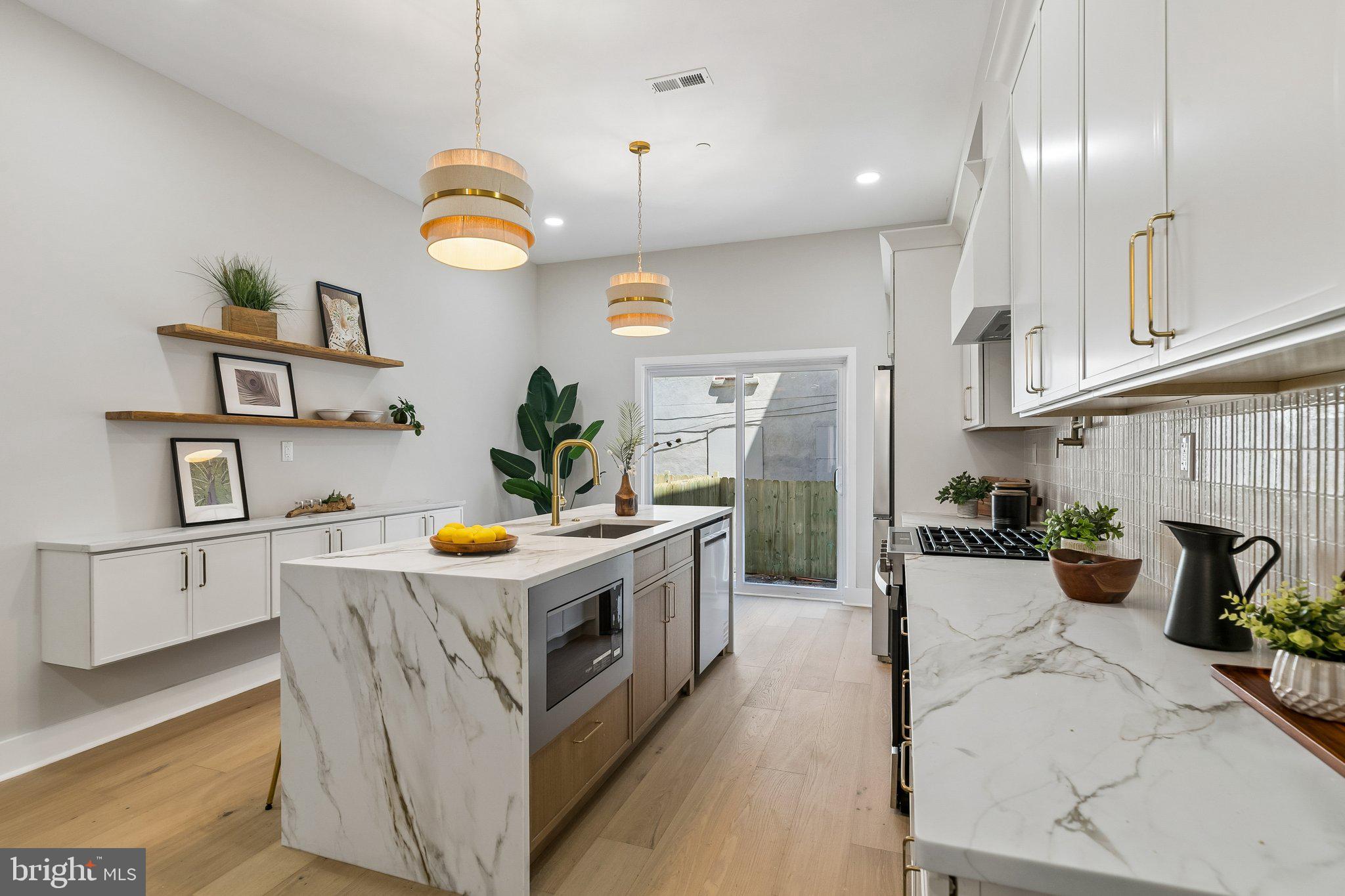 PASSYUNK SQUARE - Residential