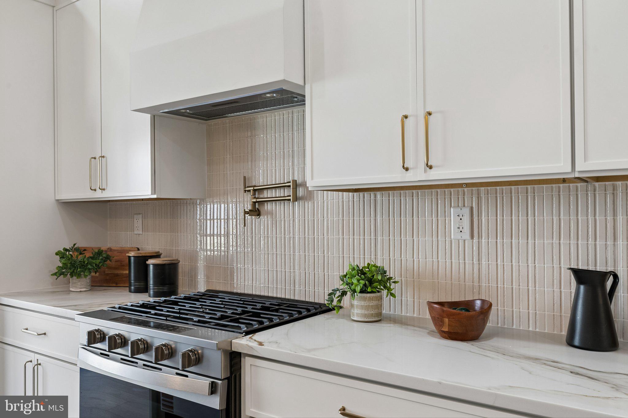PASSYUNK SQUARE - Residential