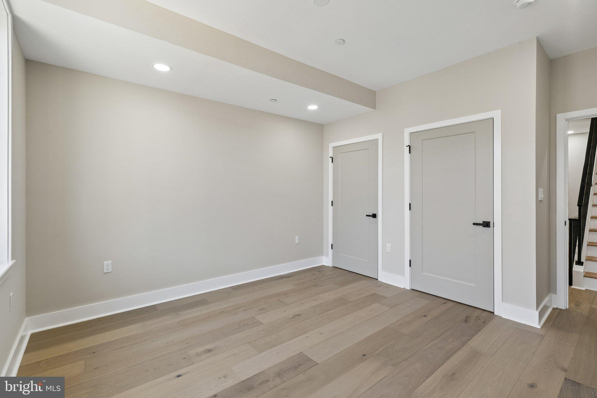 PASSYUNK SQUARE - Residential