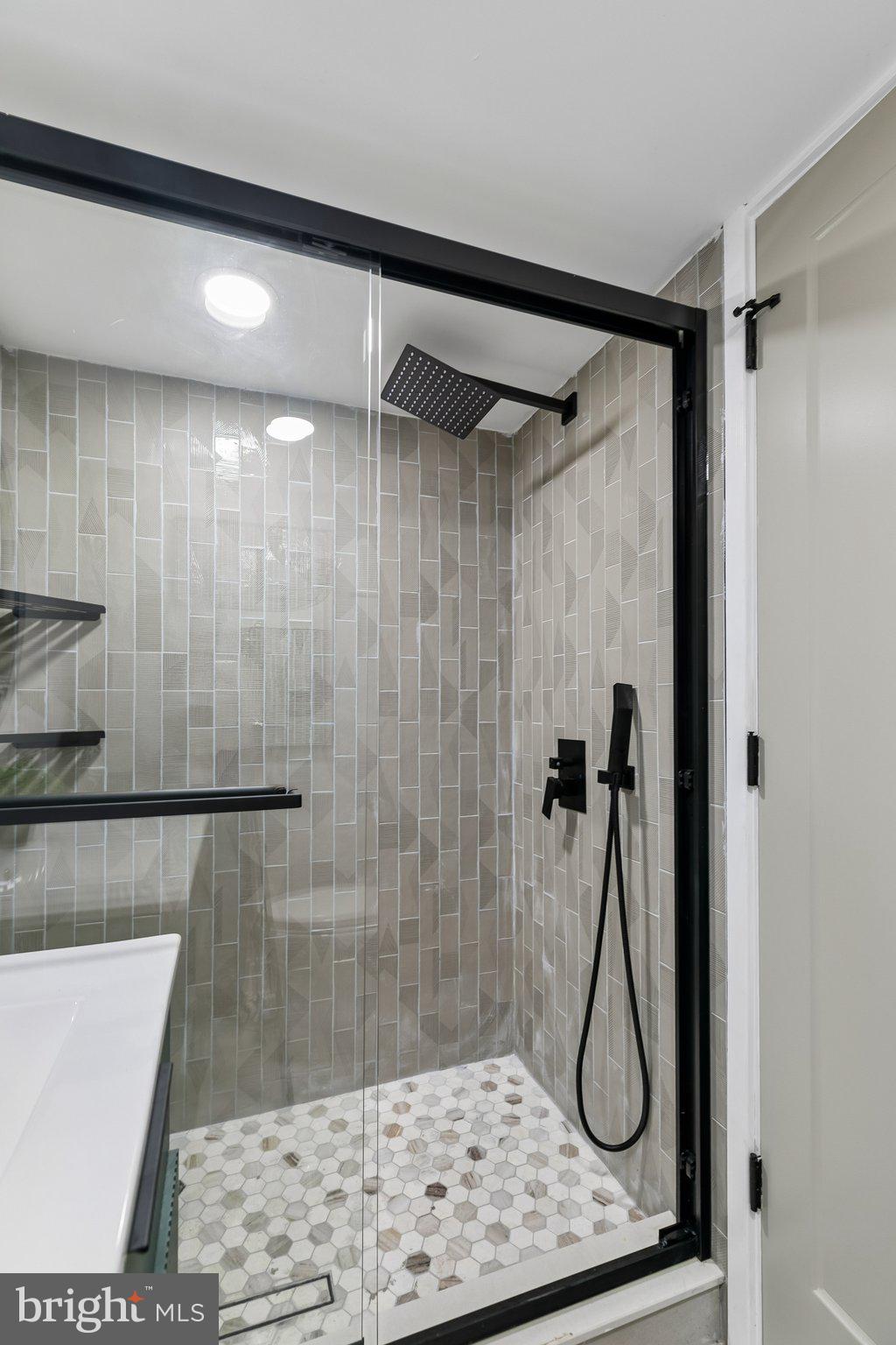 PASSYUNK SQUARE - Residential