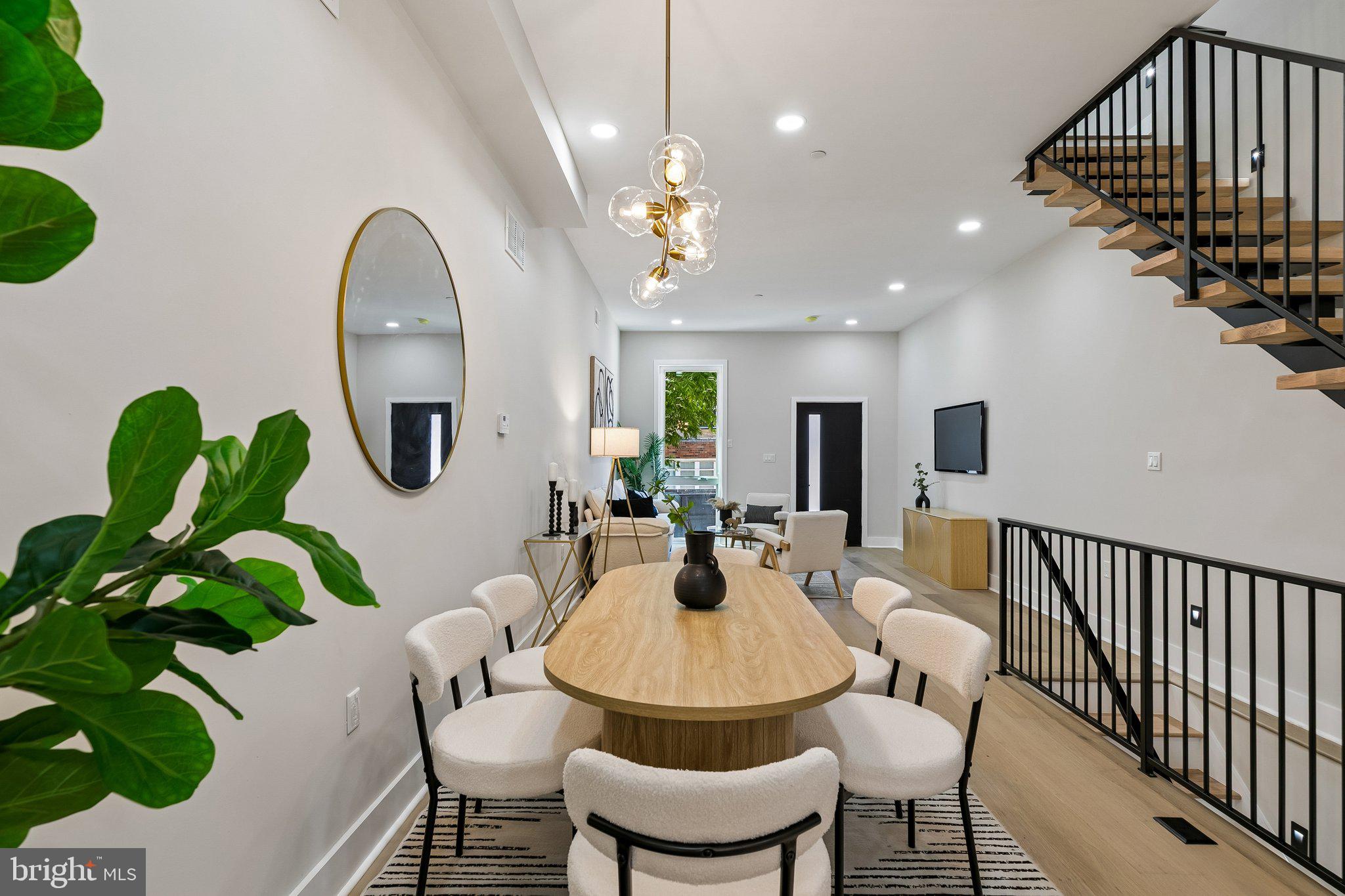 PASSYUNK SQUARE - Residential
