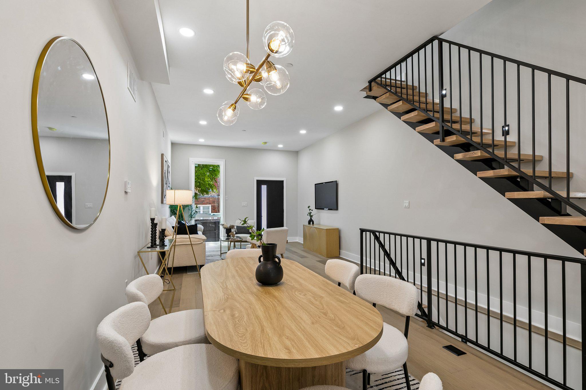 PASSYUNK SQUARE - Residential
