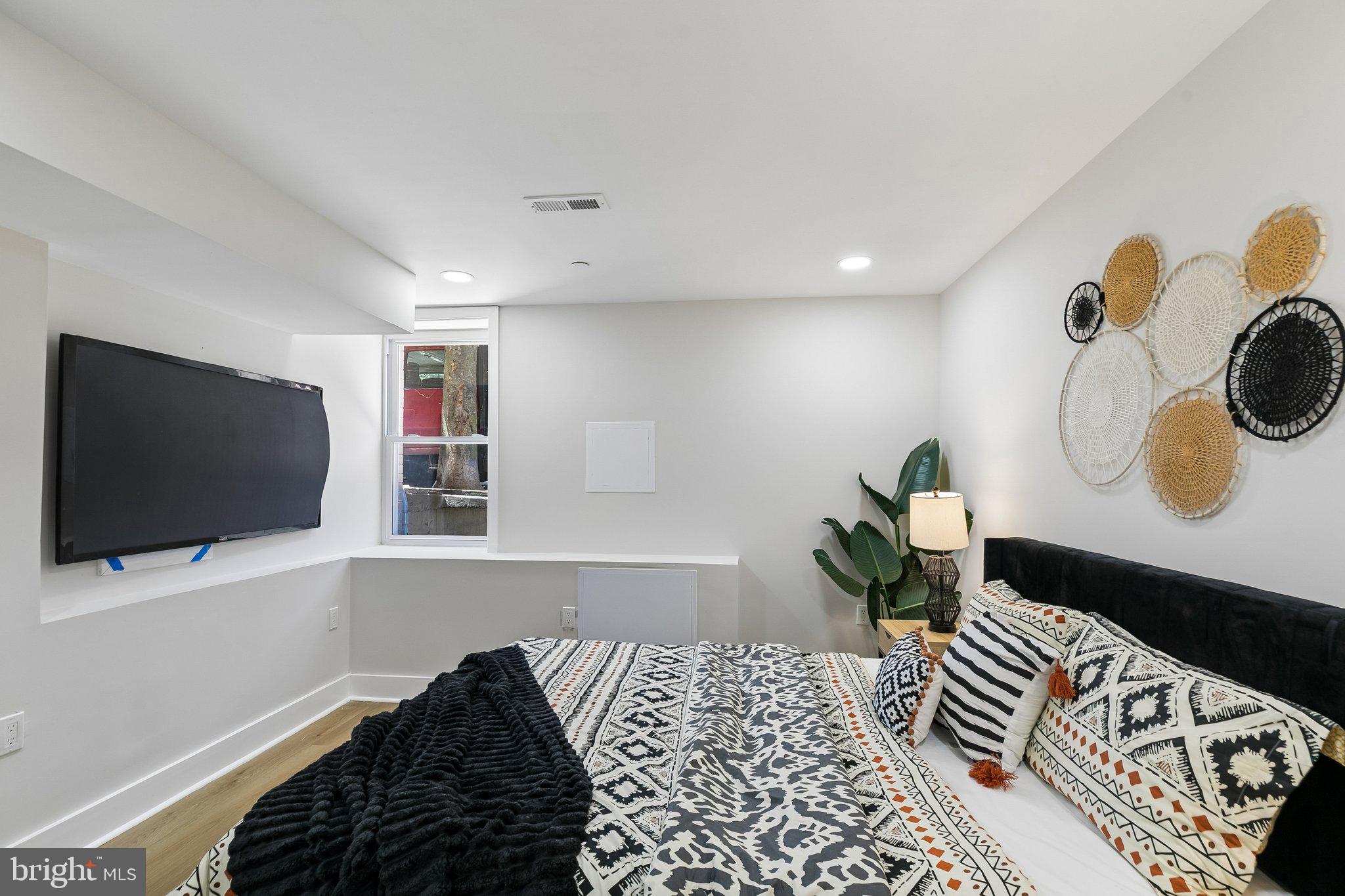 PASSYUNK SQUARE - Residential