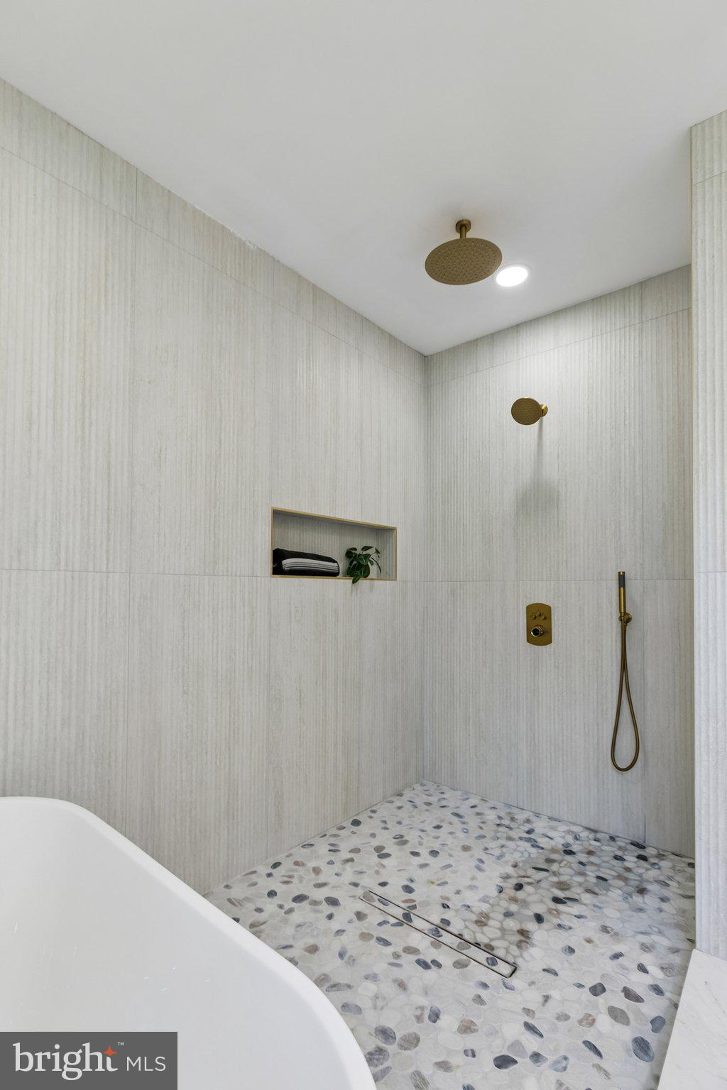 PASSYUNK SQUARE - Residential