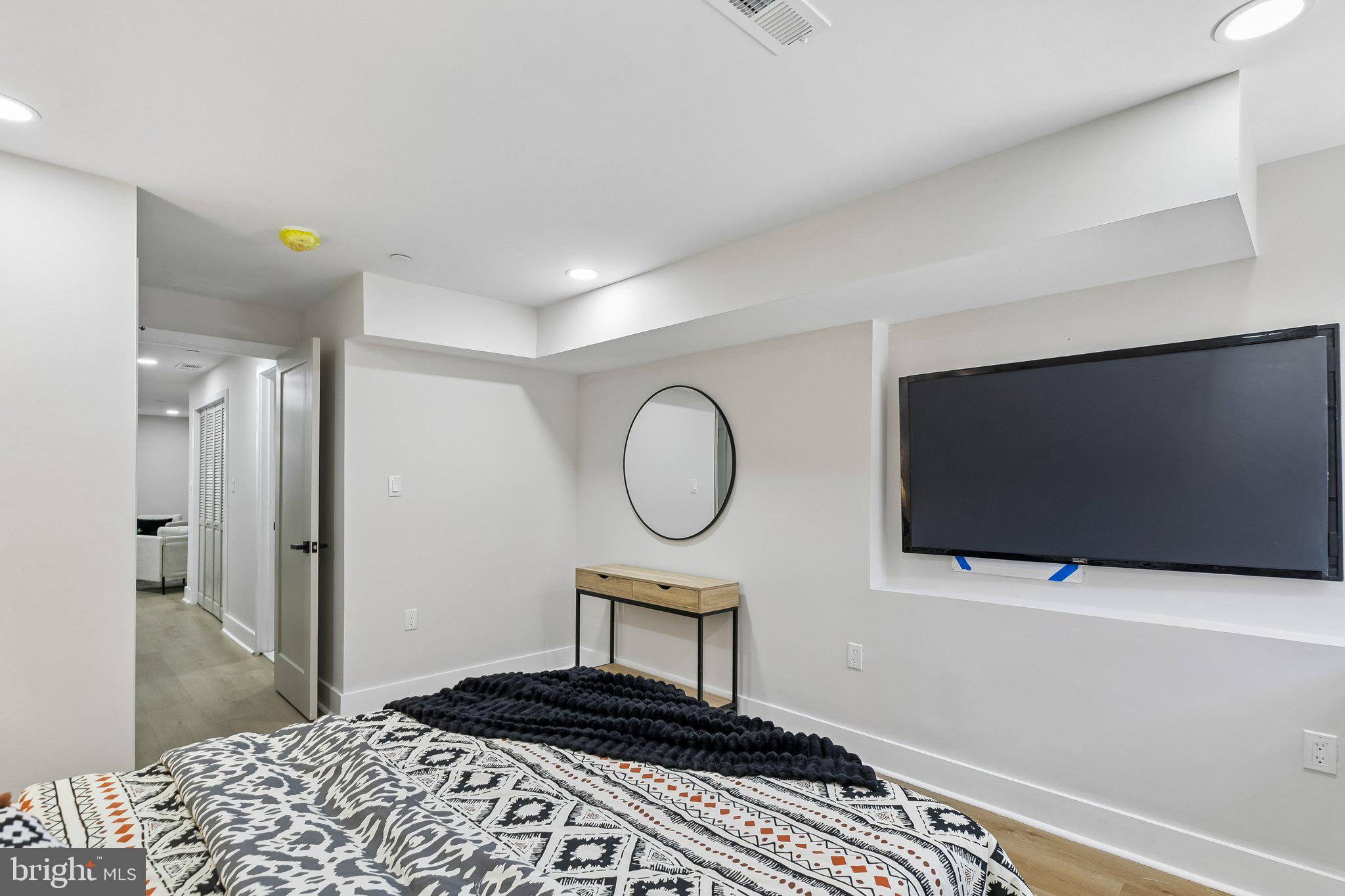 PASSYUNK SQUARE - Residential