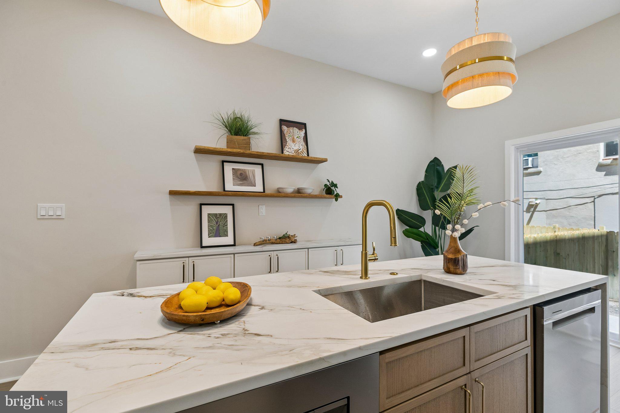PASSYUNK SQUARE - Residential