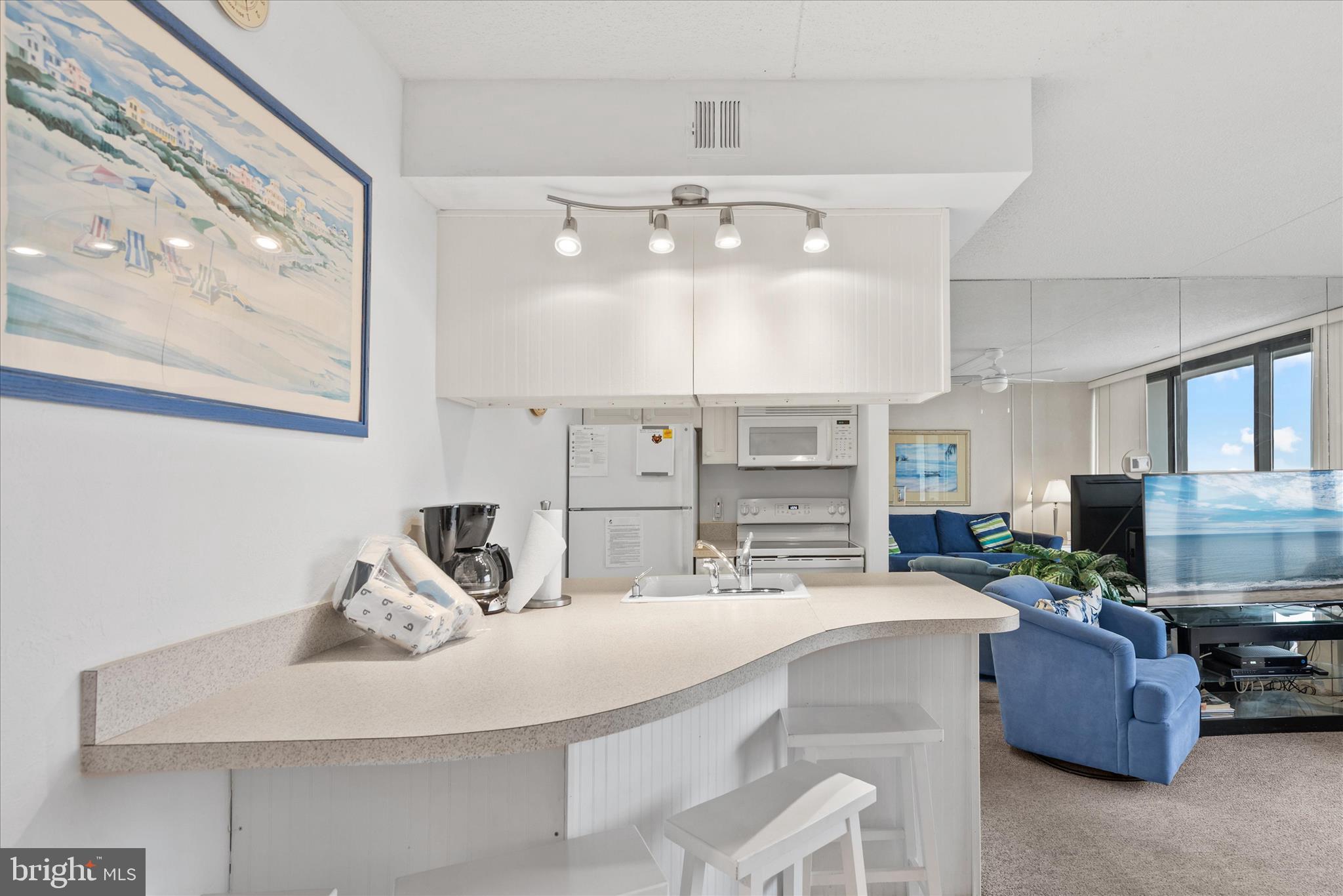 10900 COASTAL HIGHWAY 706