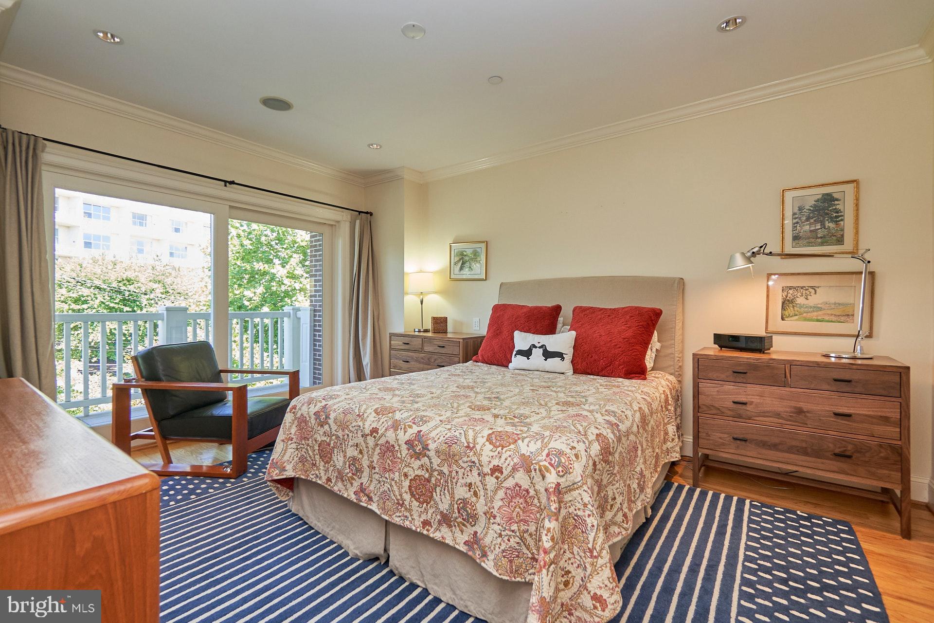 MEMORIAL PARK - Residential