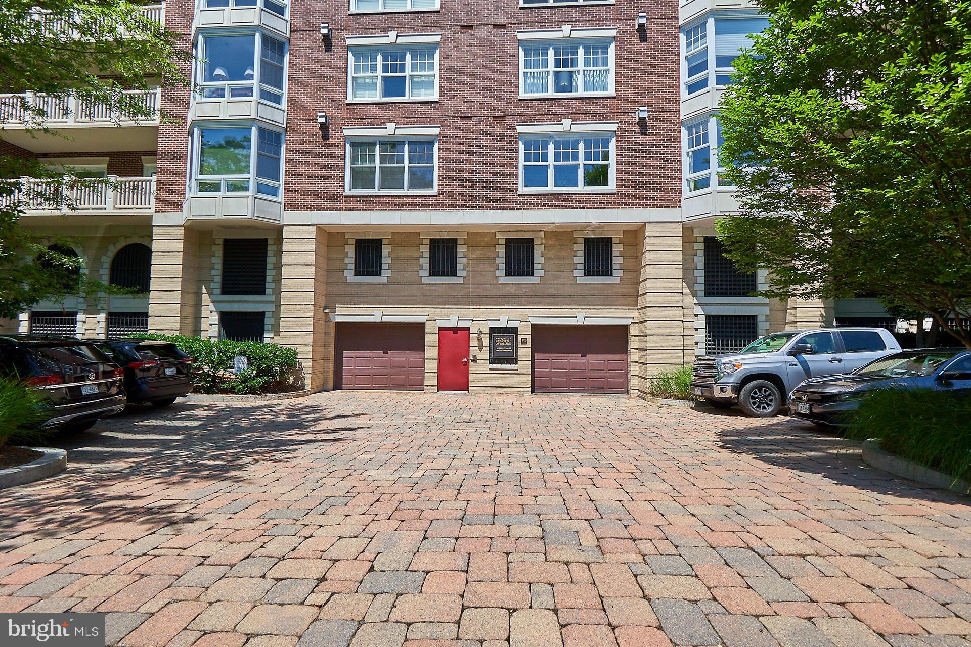 MEMORIAL PARK - Residential