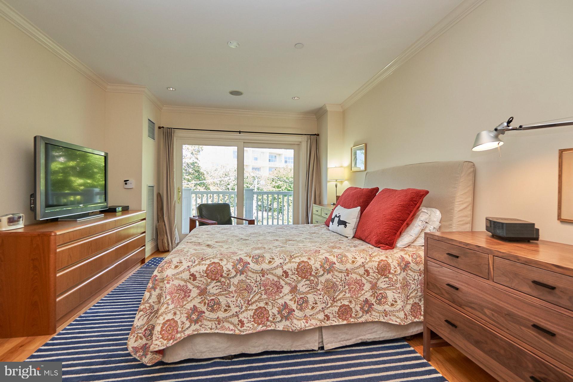 MEMORIAL PARK - Residential