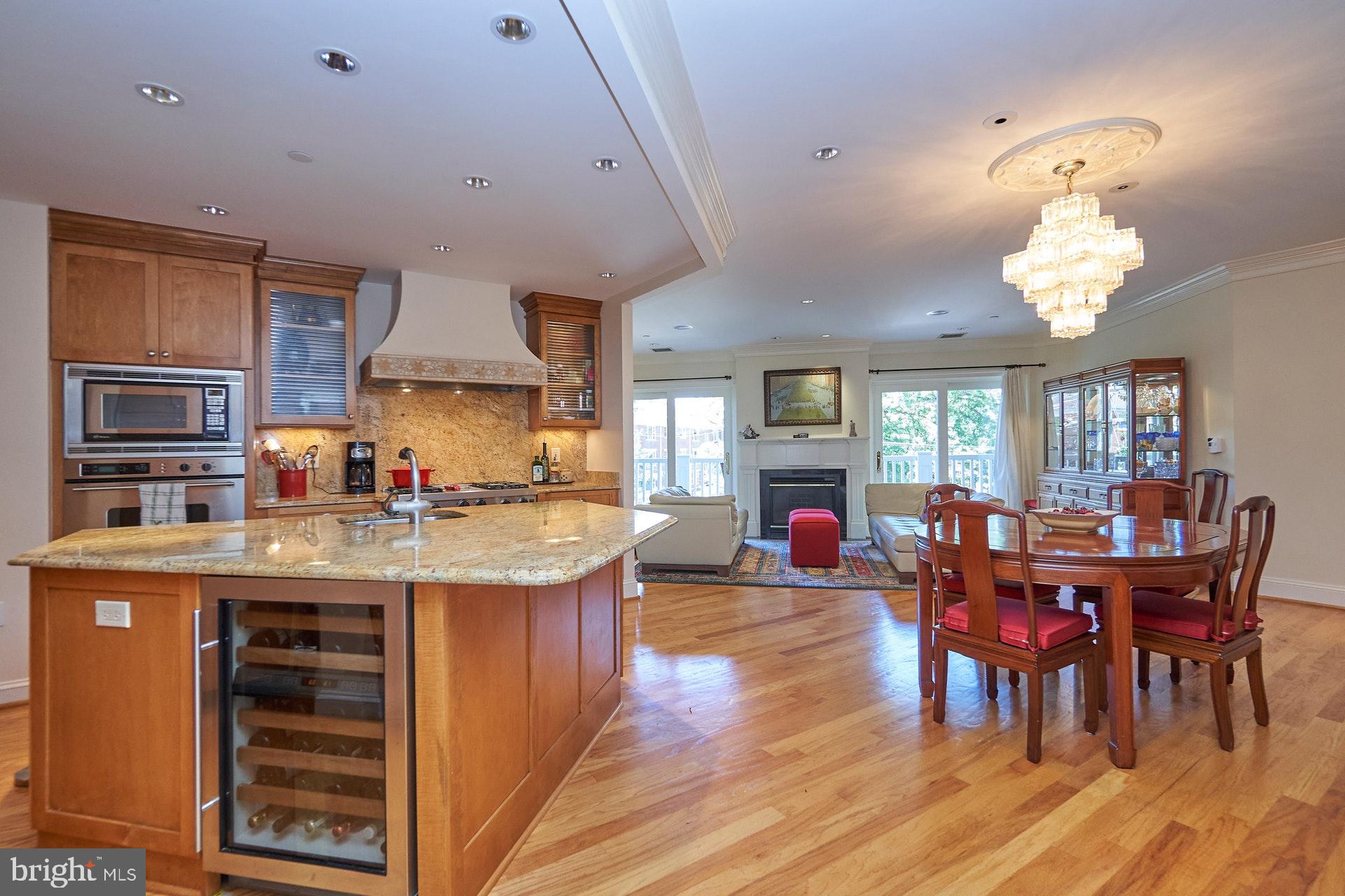 MEMORIAL PARK - Residential