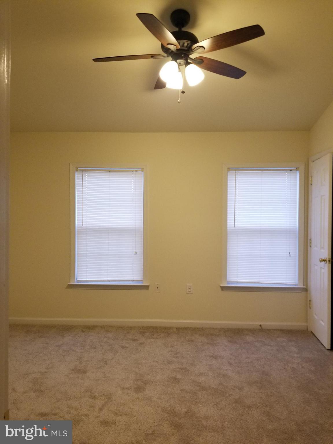 COUNTY GREEN - Residential Lease