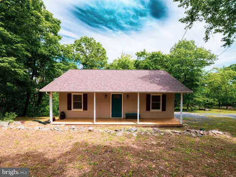 1502 Tomahawk Trail, Winchester, VA MLS: VAFV2034350