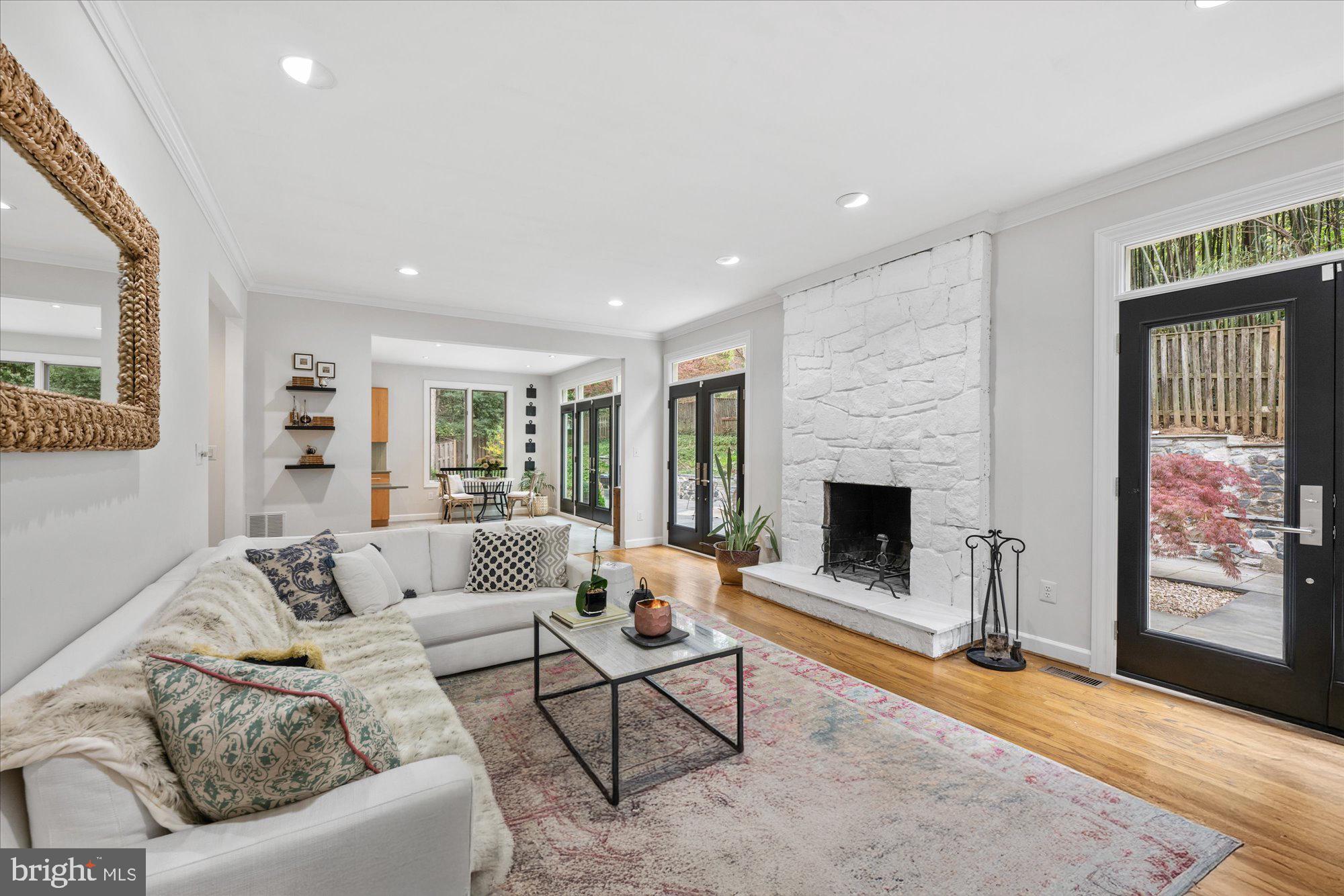 LOCUST RIDGE - Residential